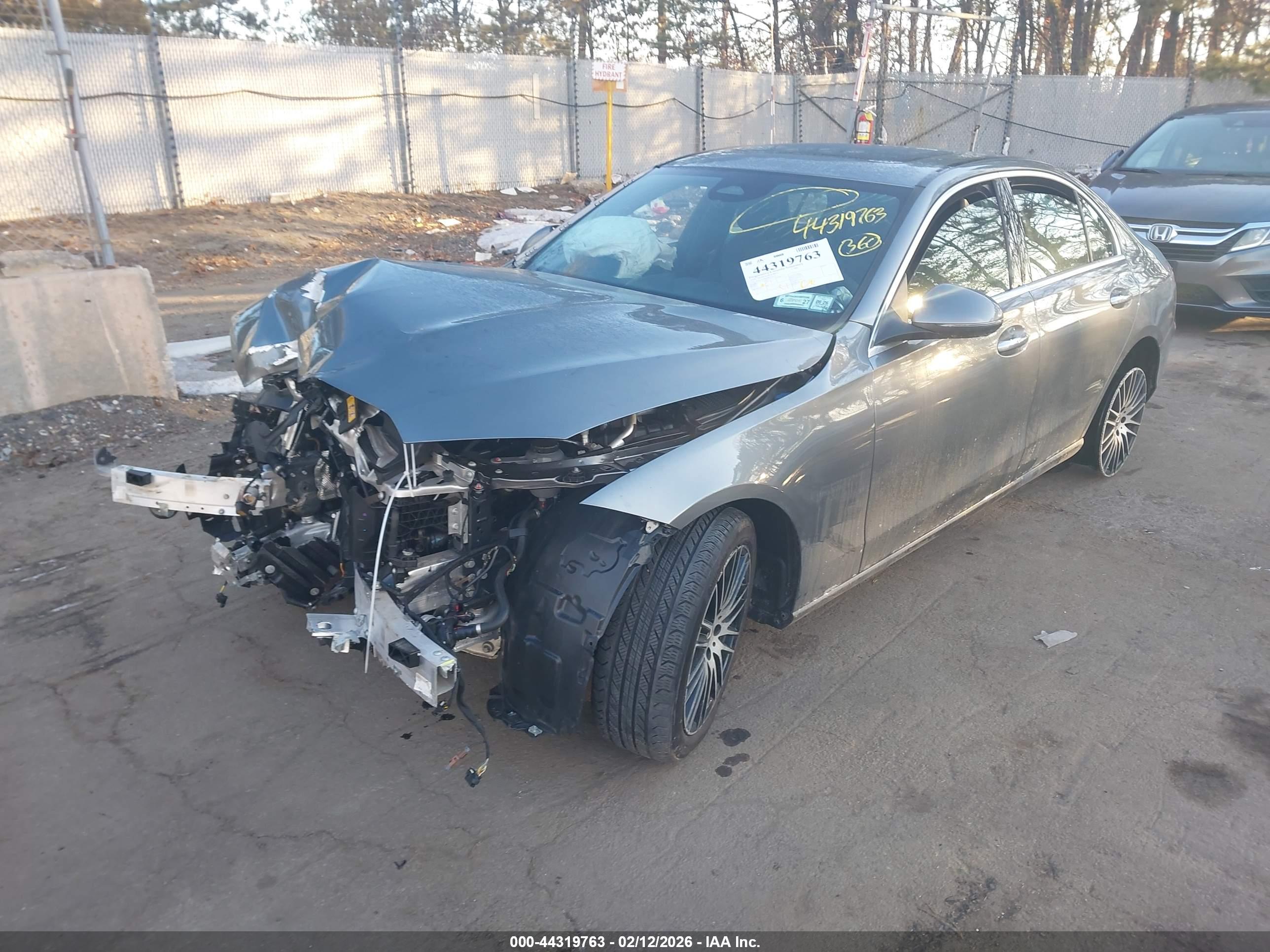 MERCEDES-BENZ C image 2