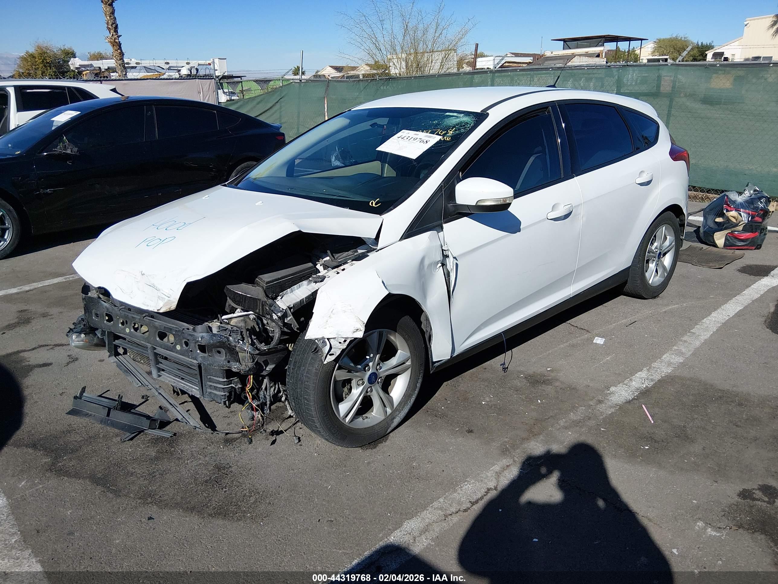 FORD FOCUS image 2