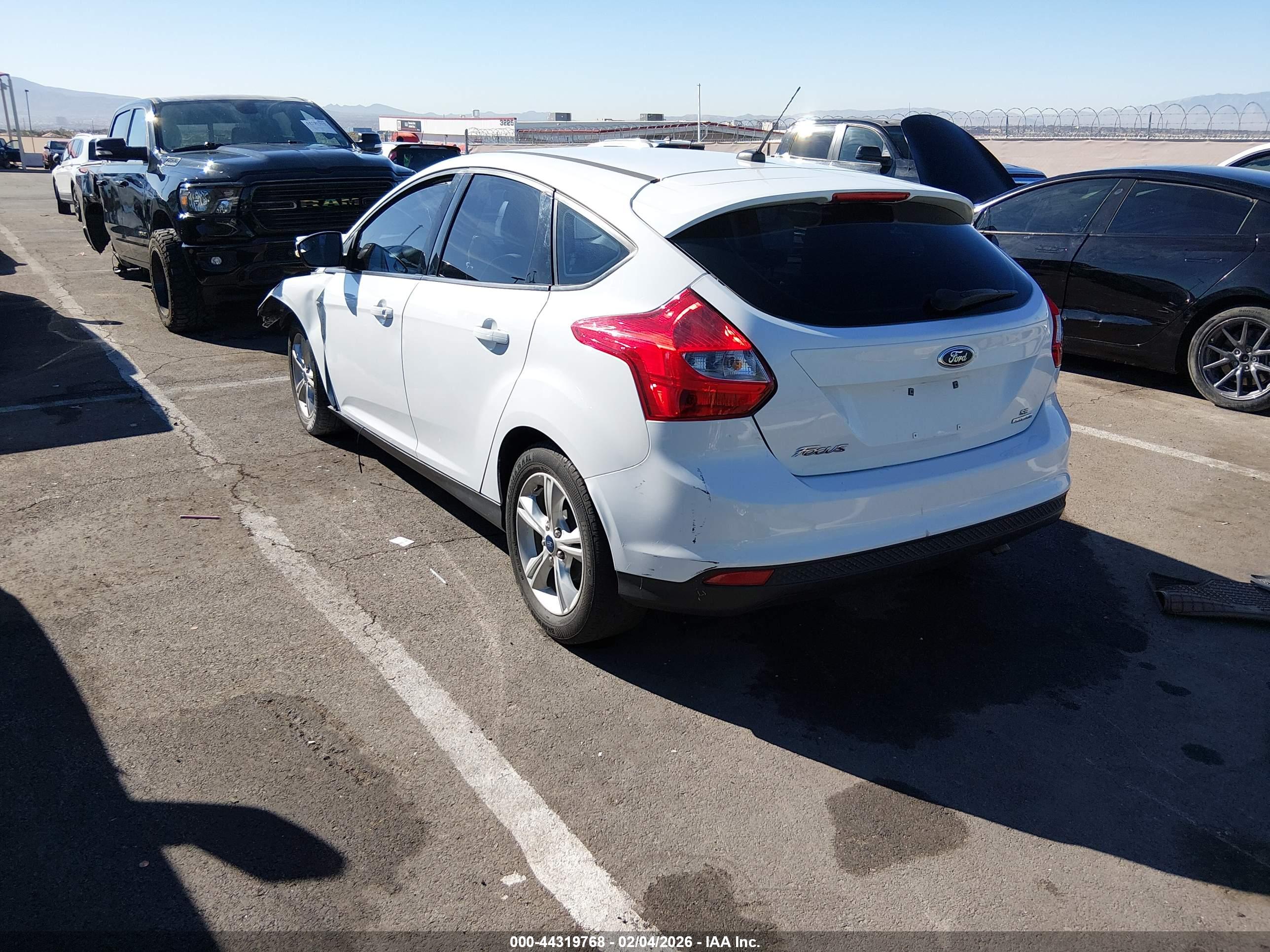 FORD FOCUS image 3