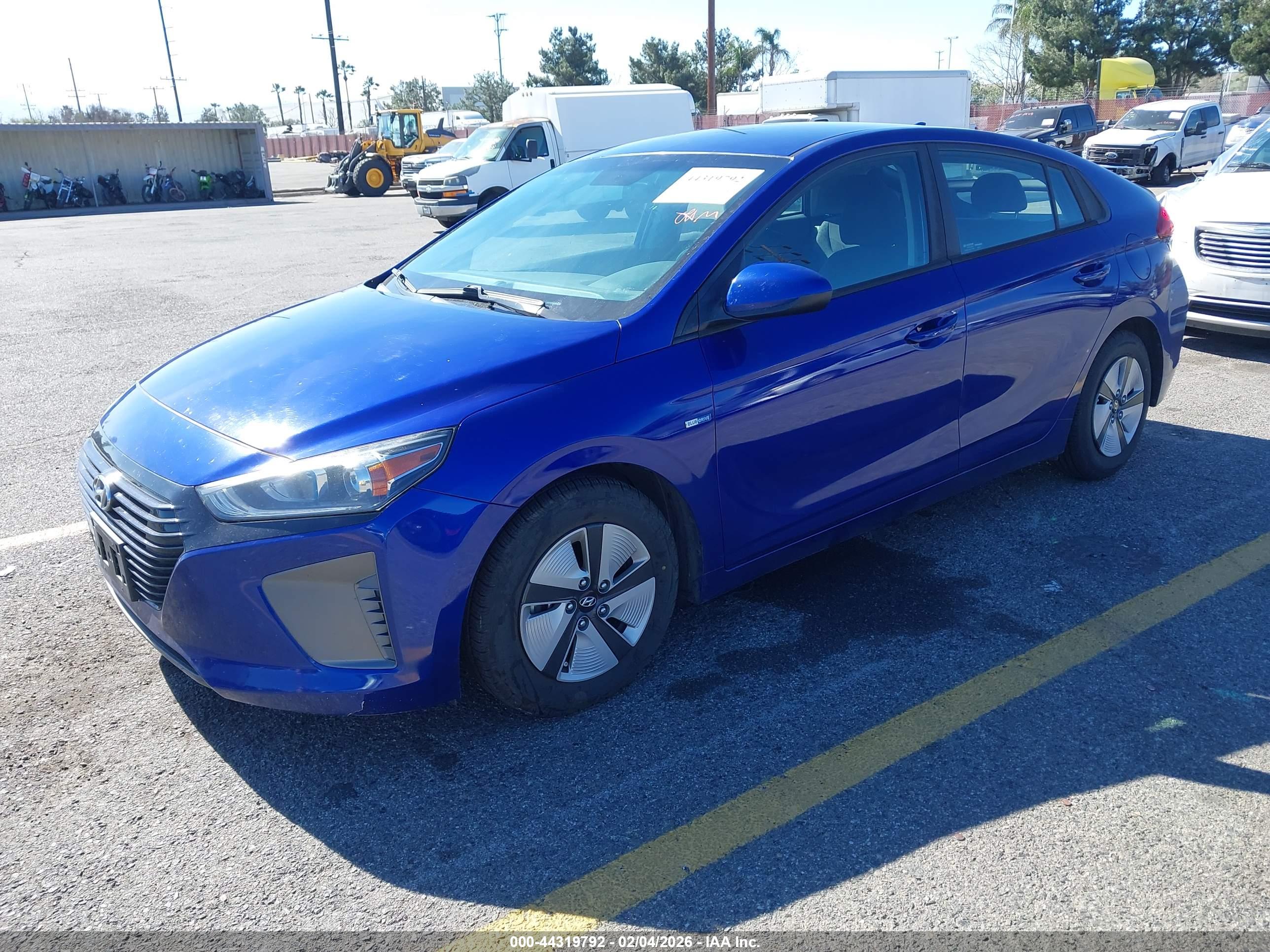HYUNDAI IONIQ image 2