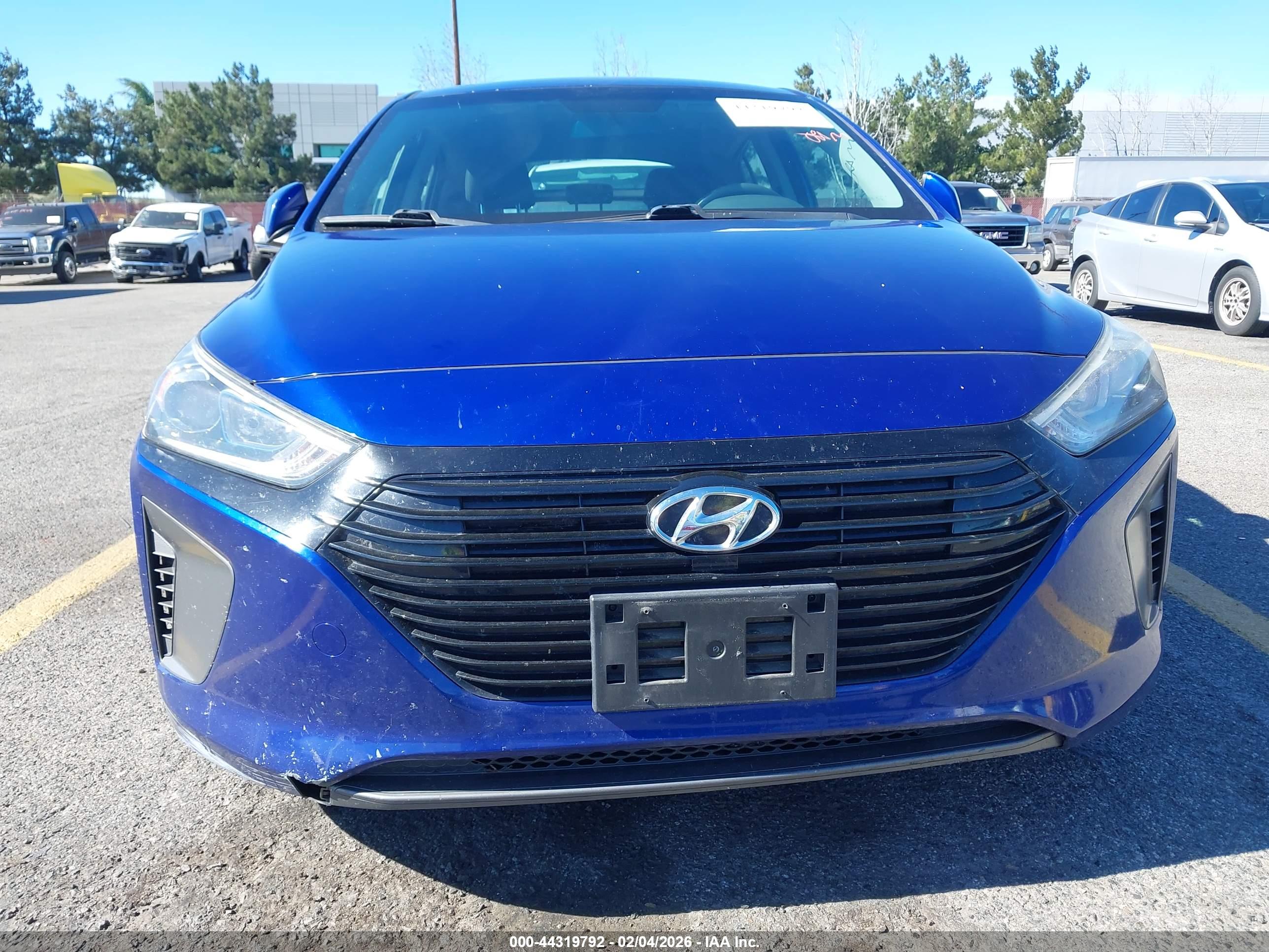 HYUNDAI IONIQ image 6