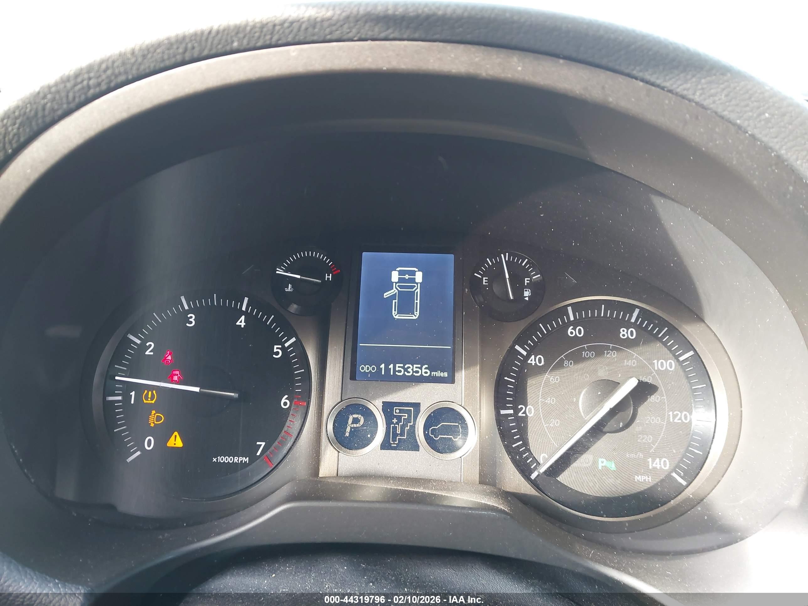 LEXUS GX image 7