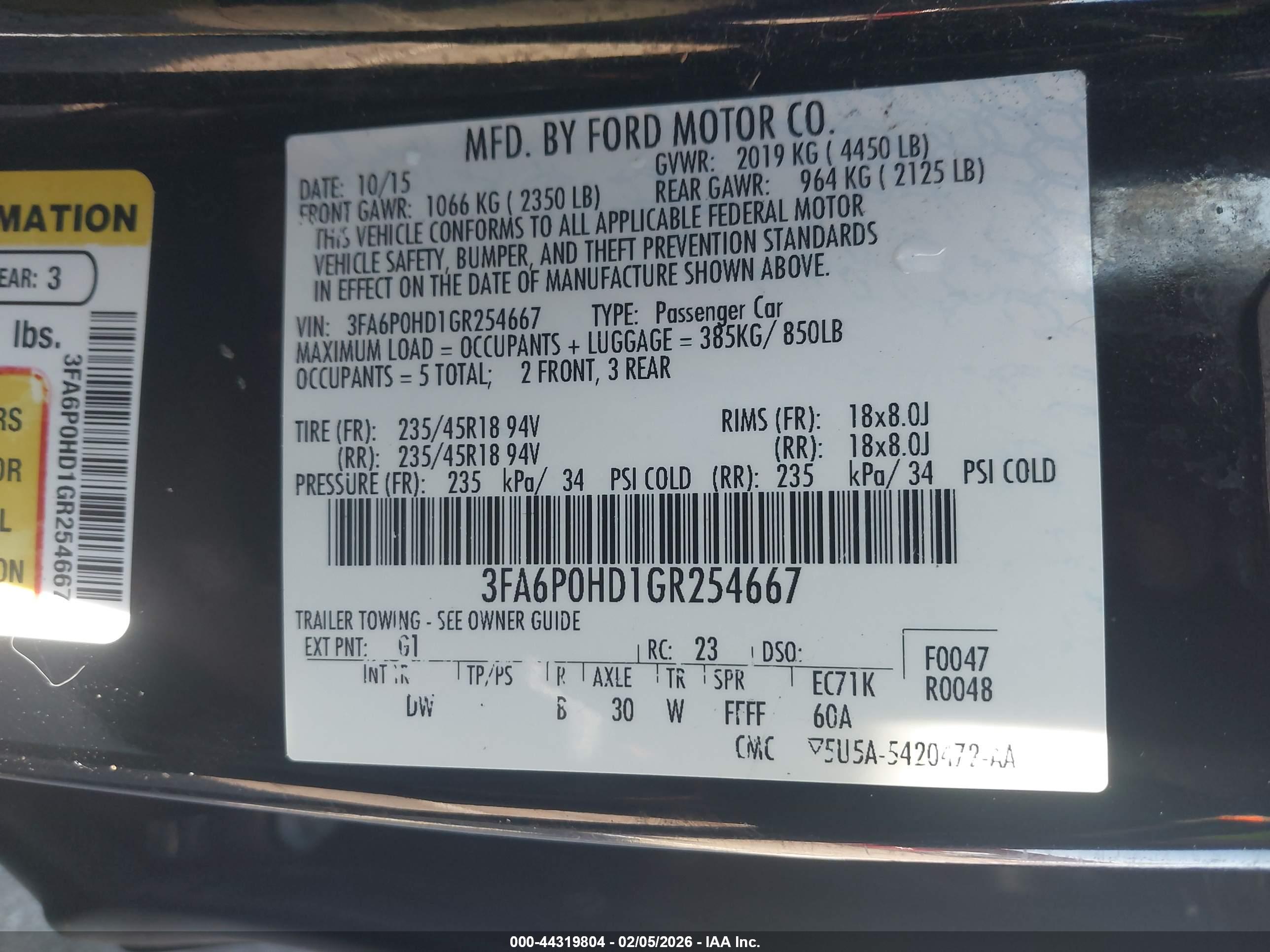 FORD FUSION image 9