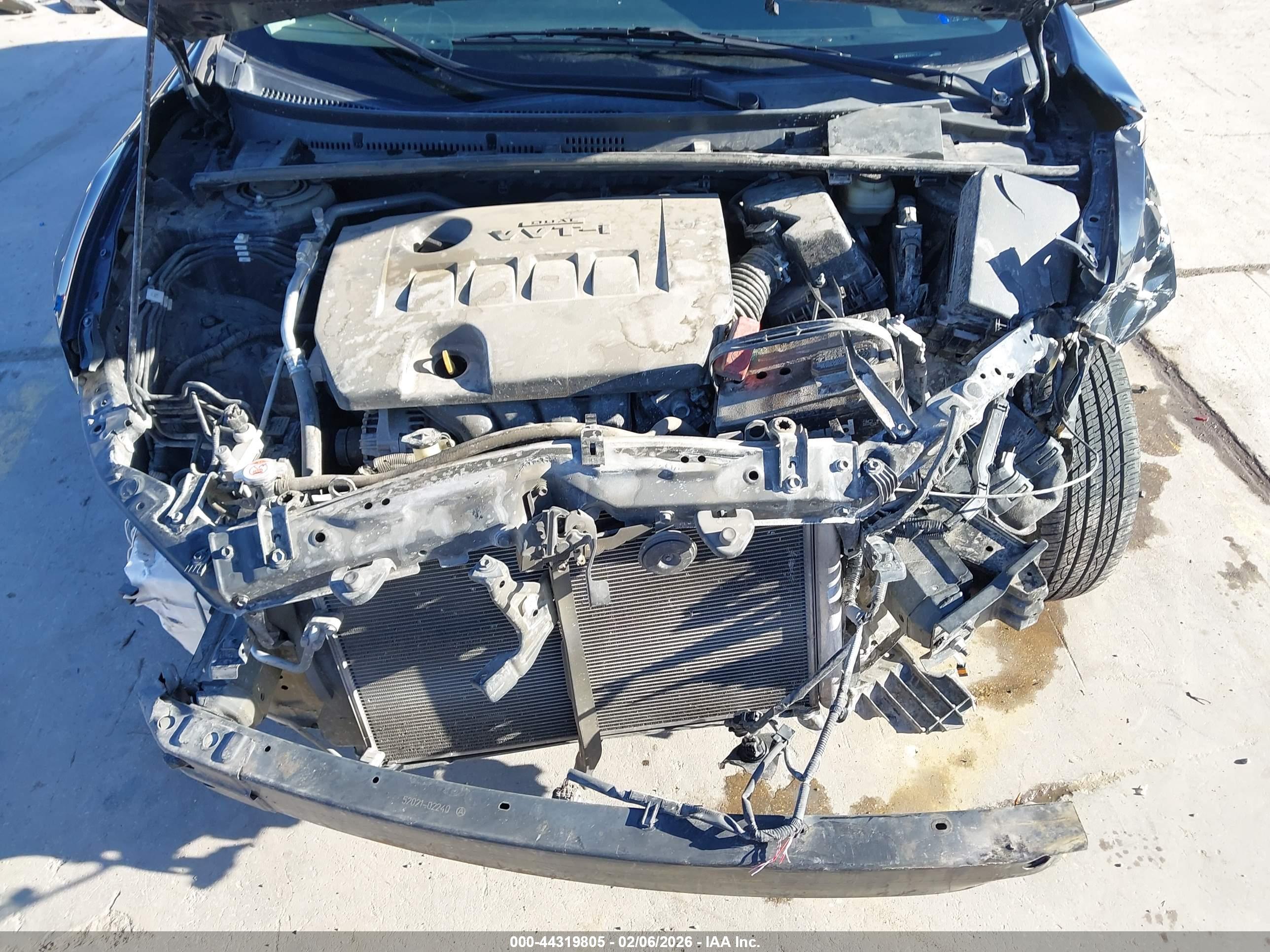 TOYOTA COROLLA image 10