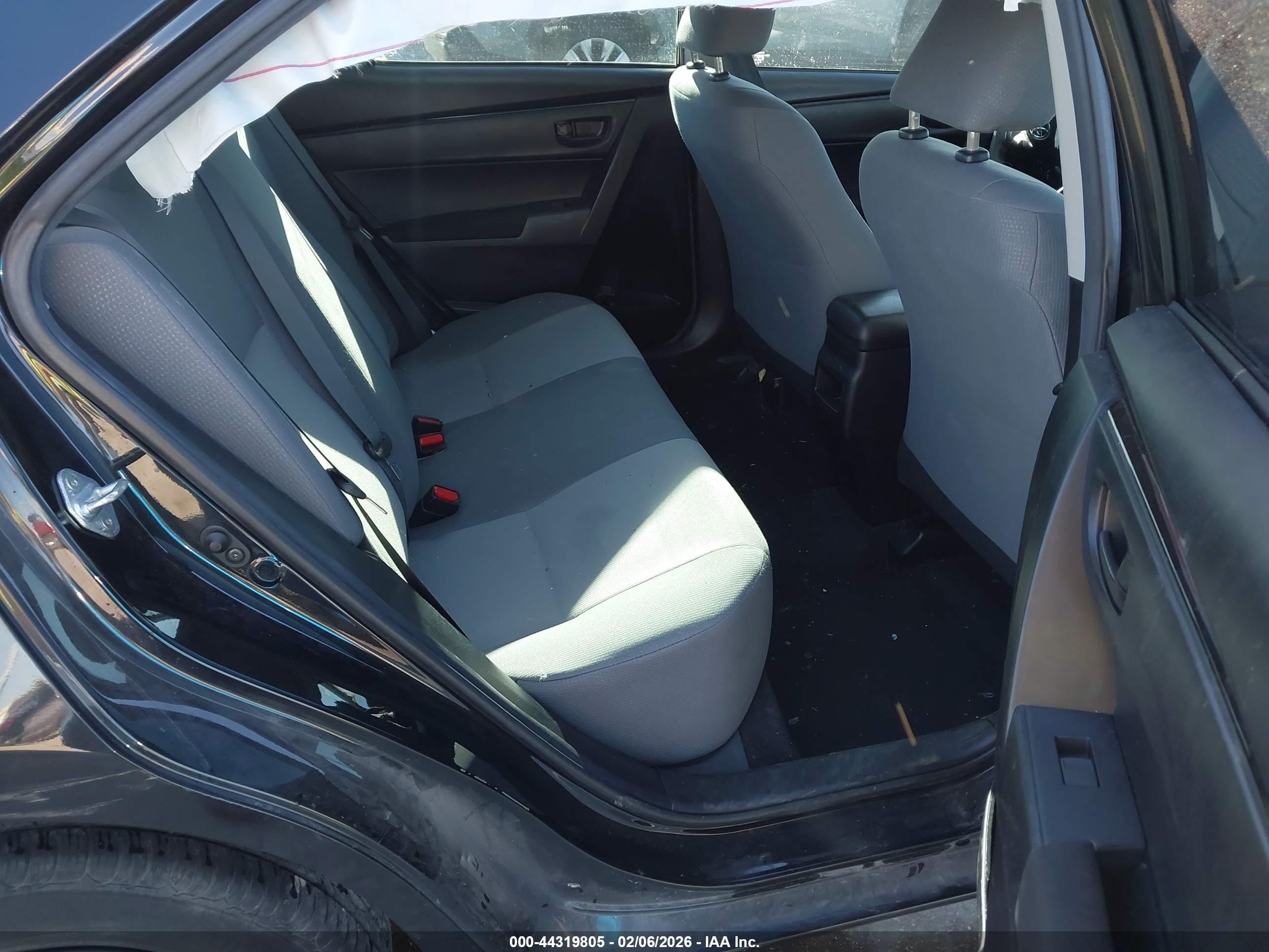 TOYOTA COROLLA image 8