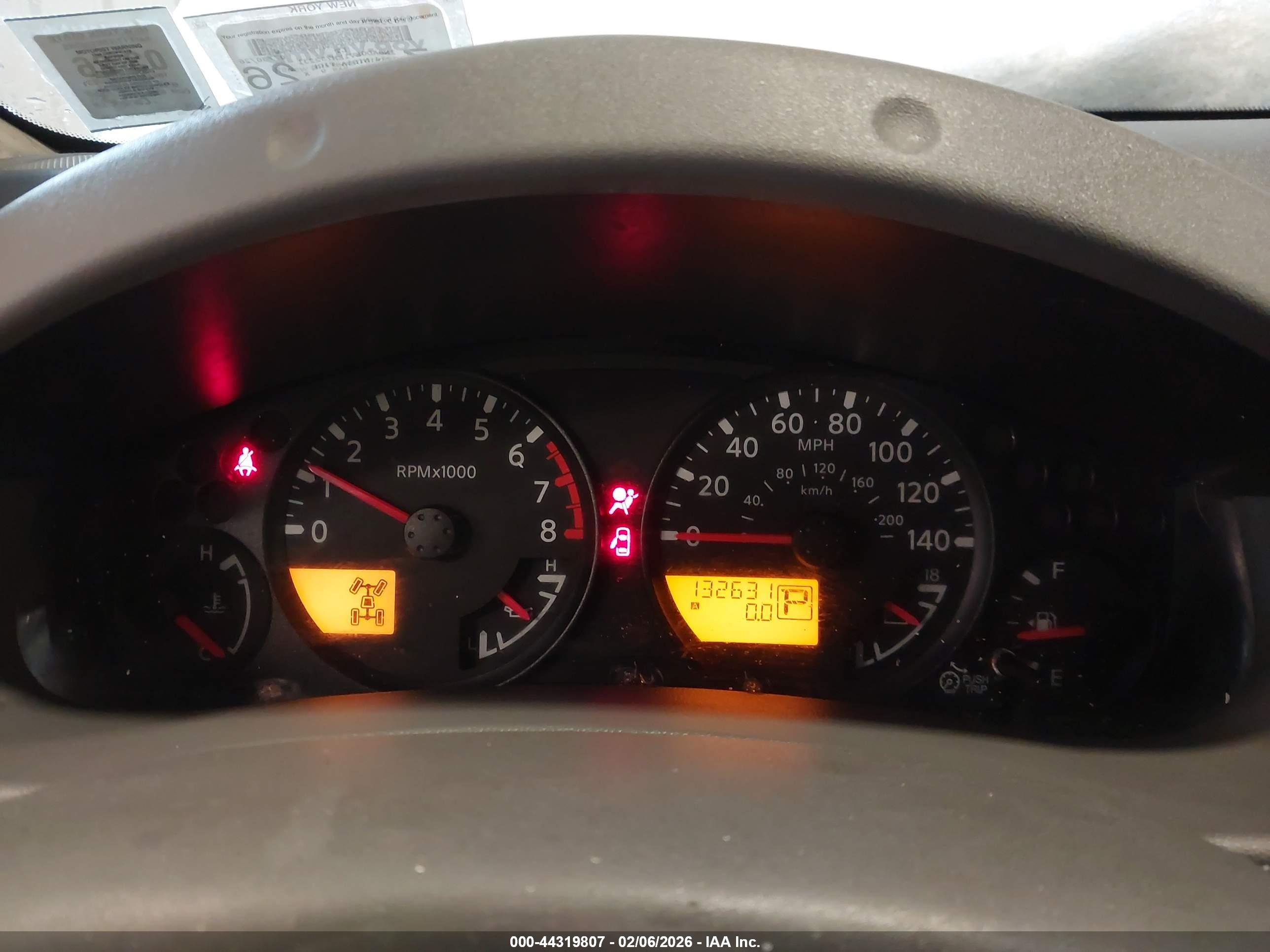NISSAN FRONTIER image 7