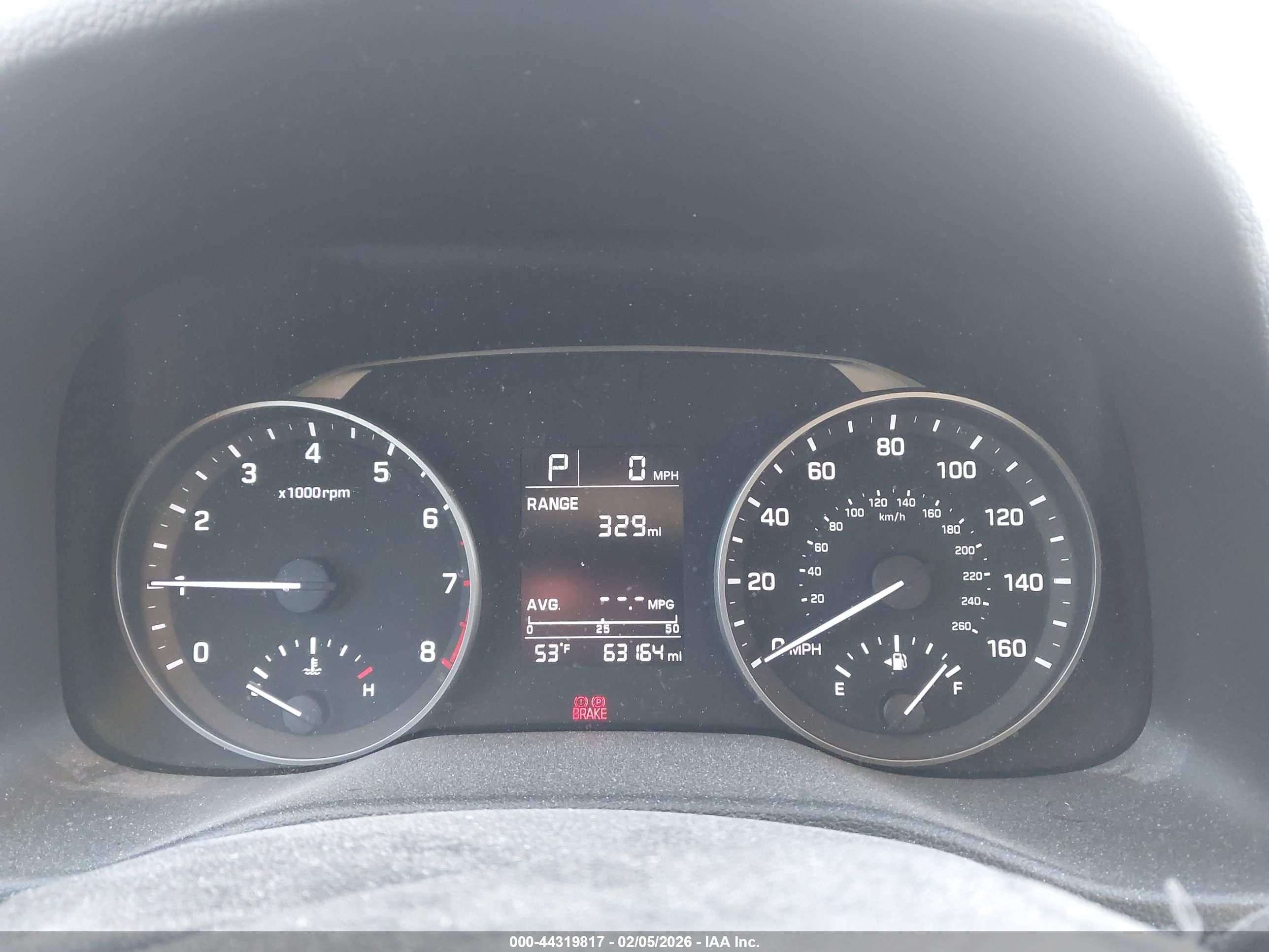 HYUNDAI ELANTRA image 7