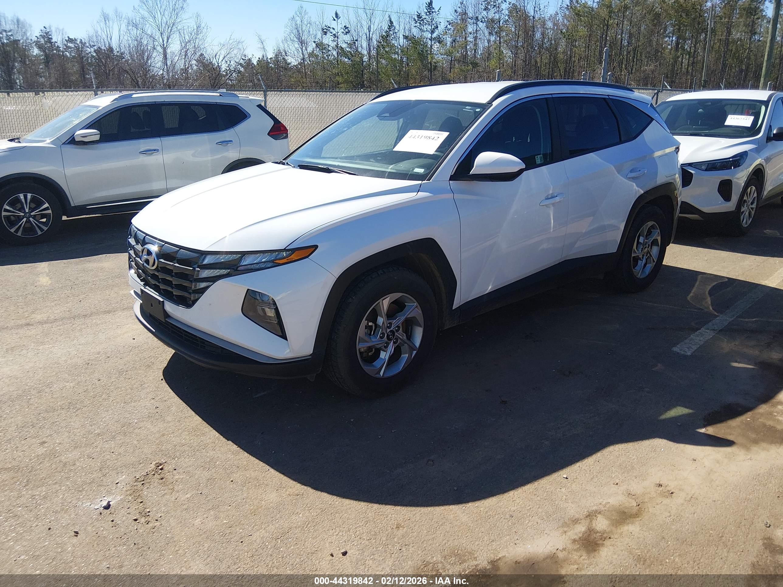 HYUNDAI TUCSON image 2