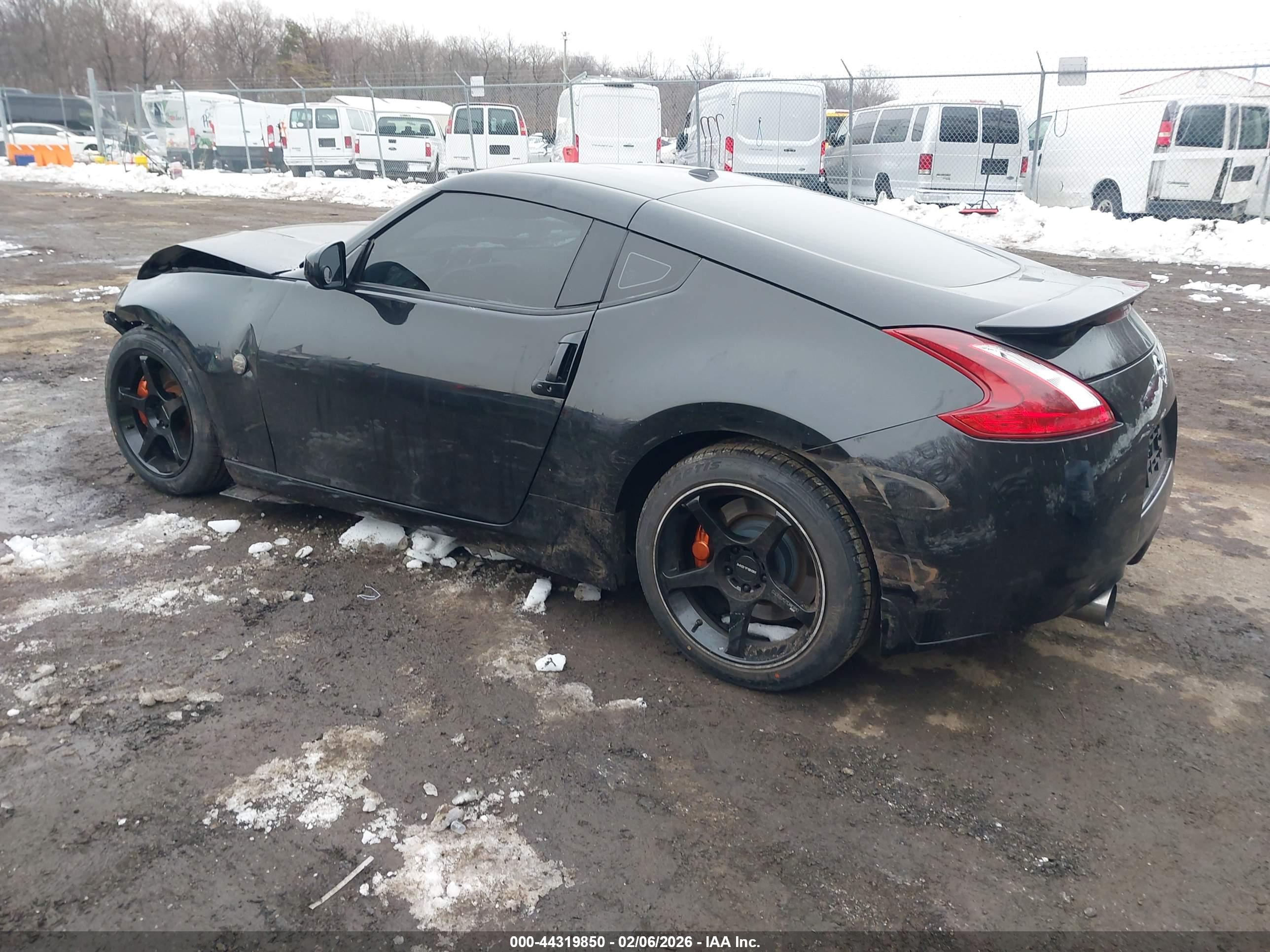 NISSAN 370Z image 3