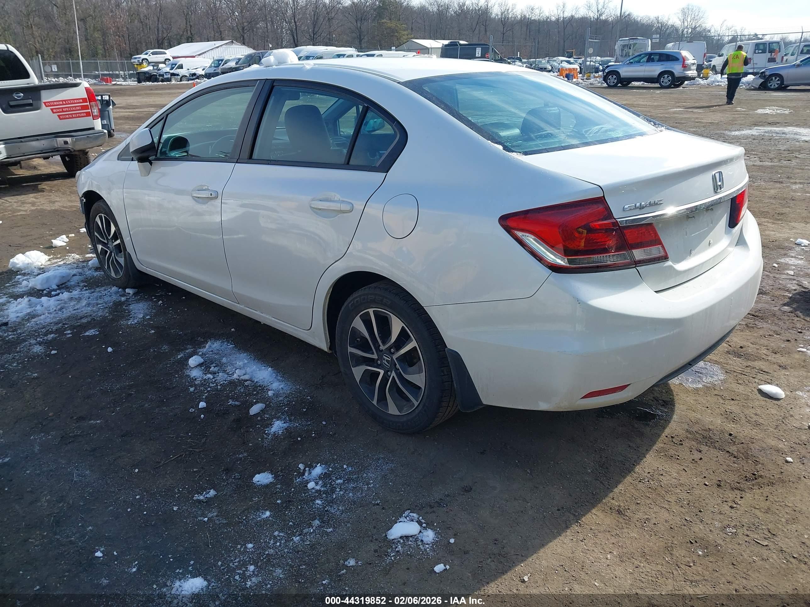 HONDA CIVIC image 3