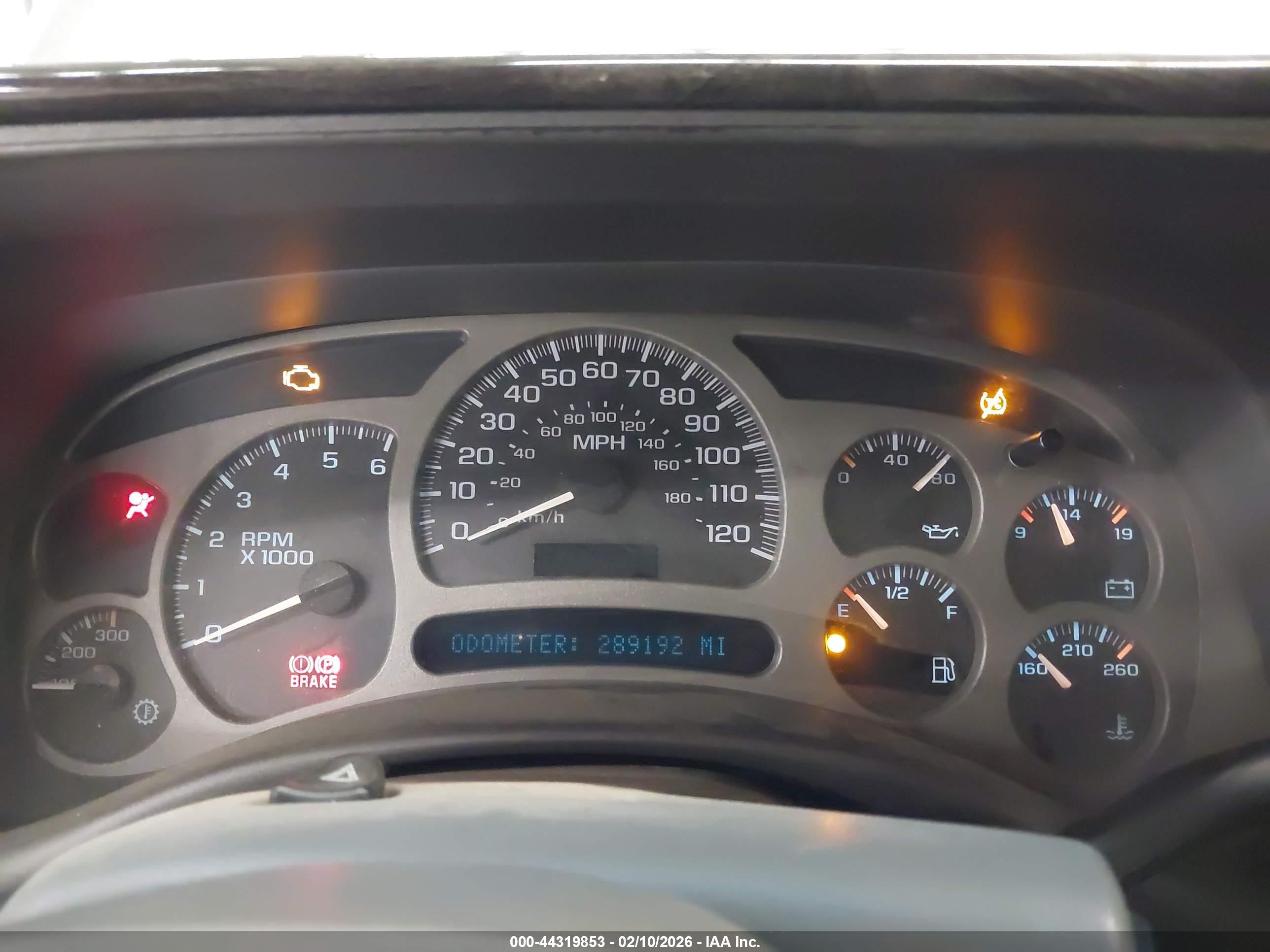 GMC YUKON image 7