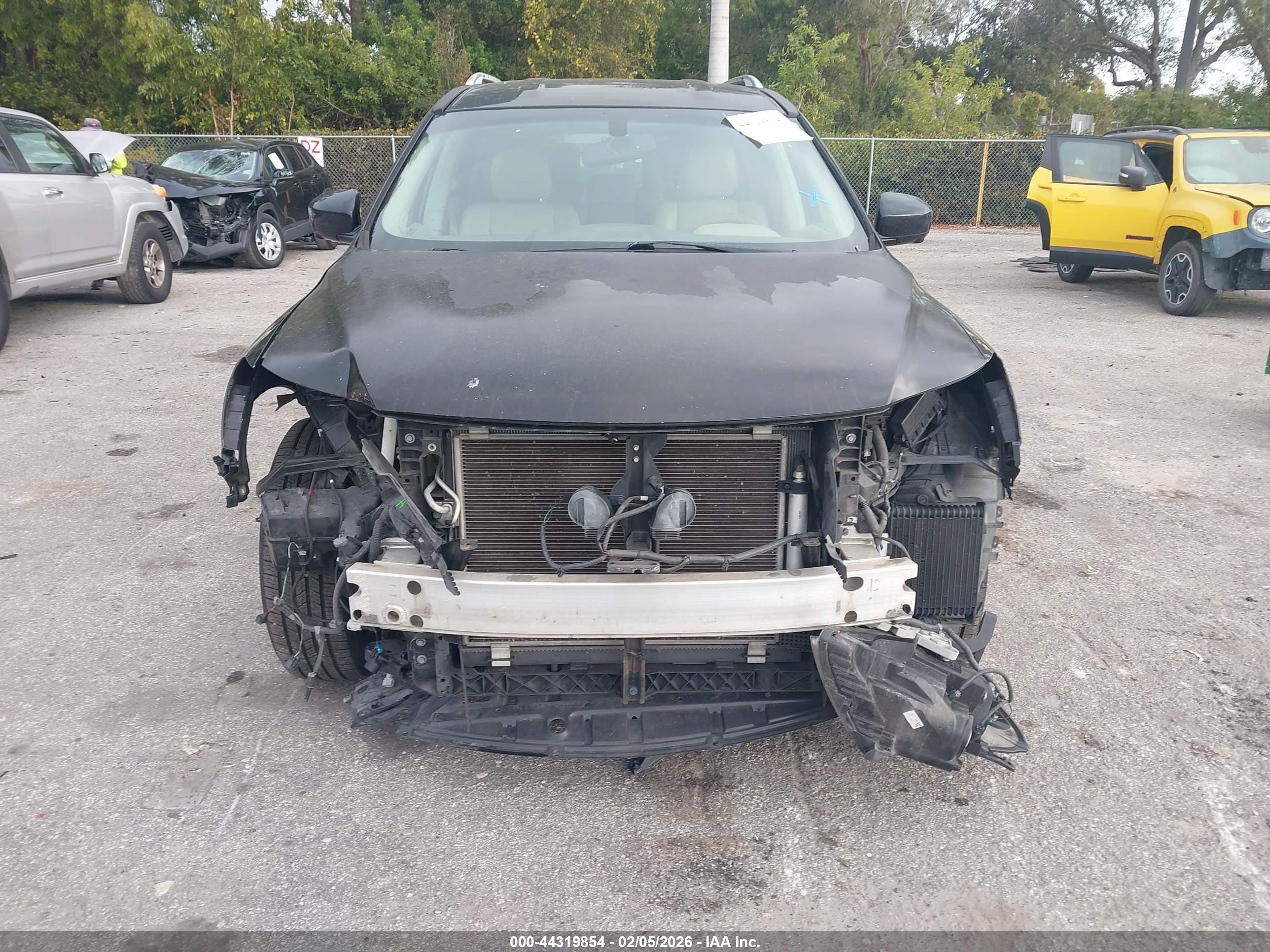NISSAN PATHFINDER image 6