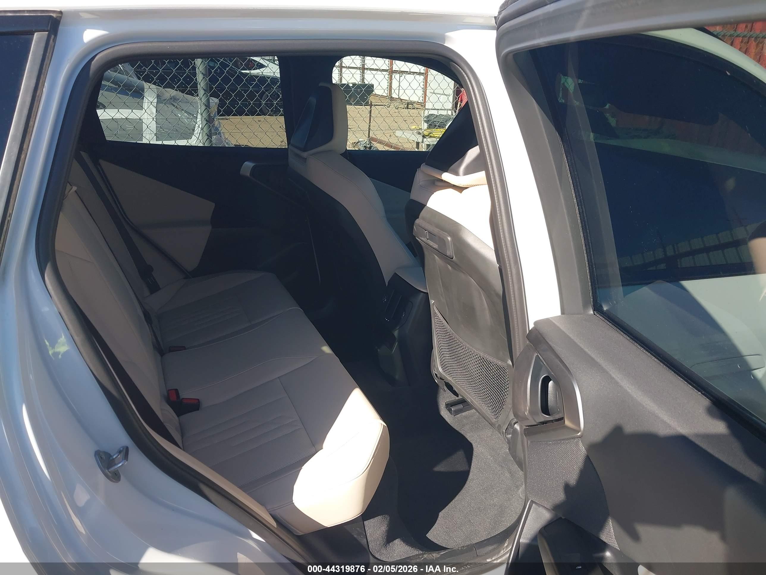 BMW X3 image 8