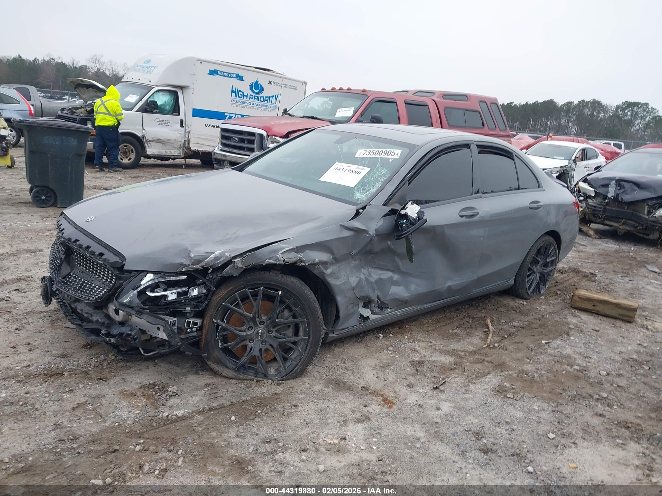 MERCEDES-BENZ C image 2
