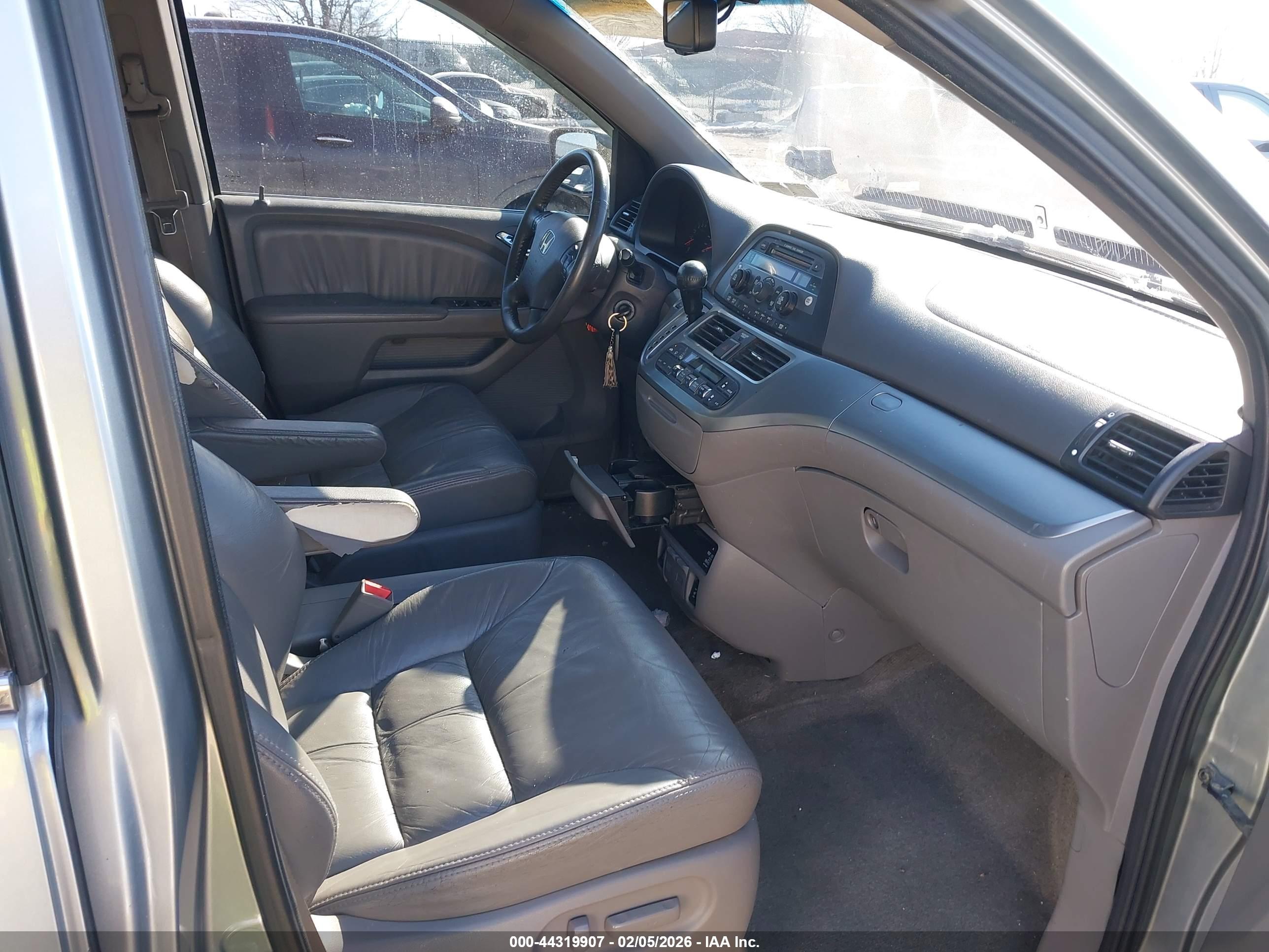 HONDA ODYSSEY image 5