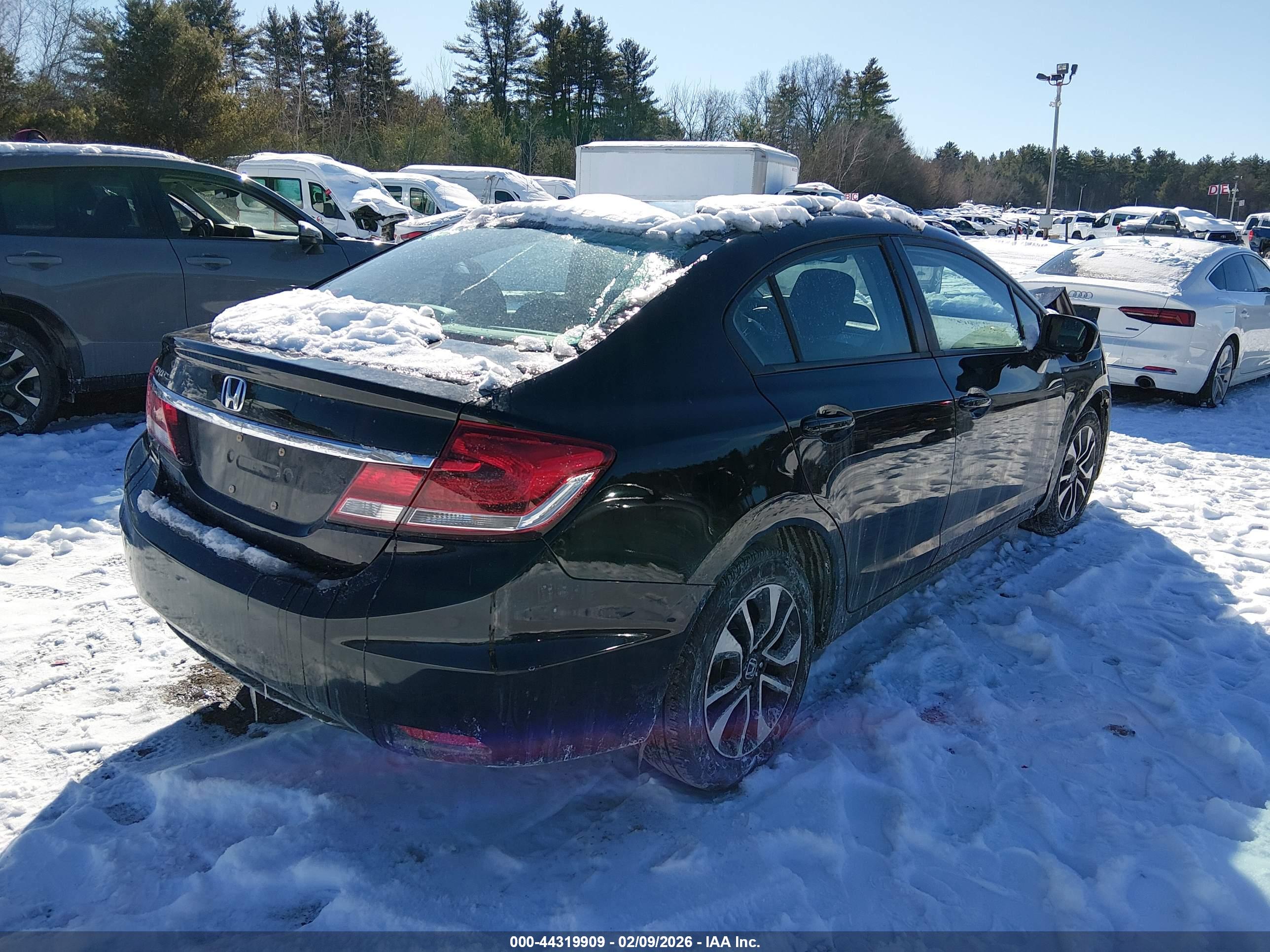 HONDA CIVIC image 4