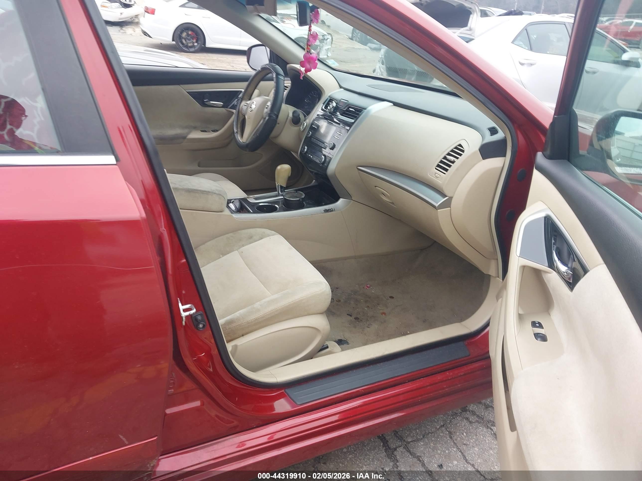 NISSAN ALTIMA image 5