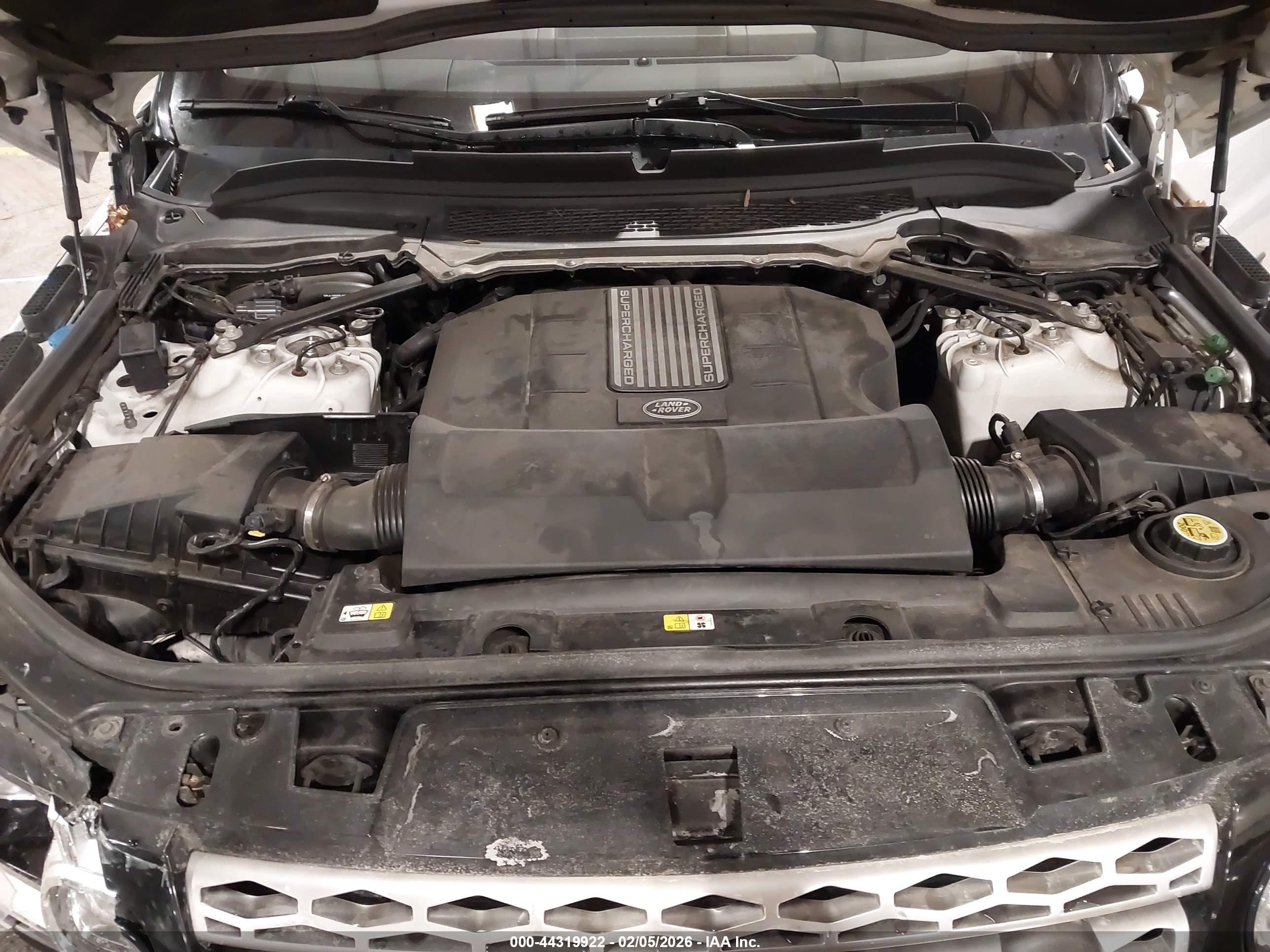 LAND ROVER image 10