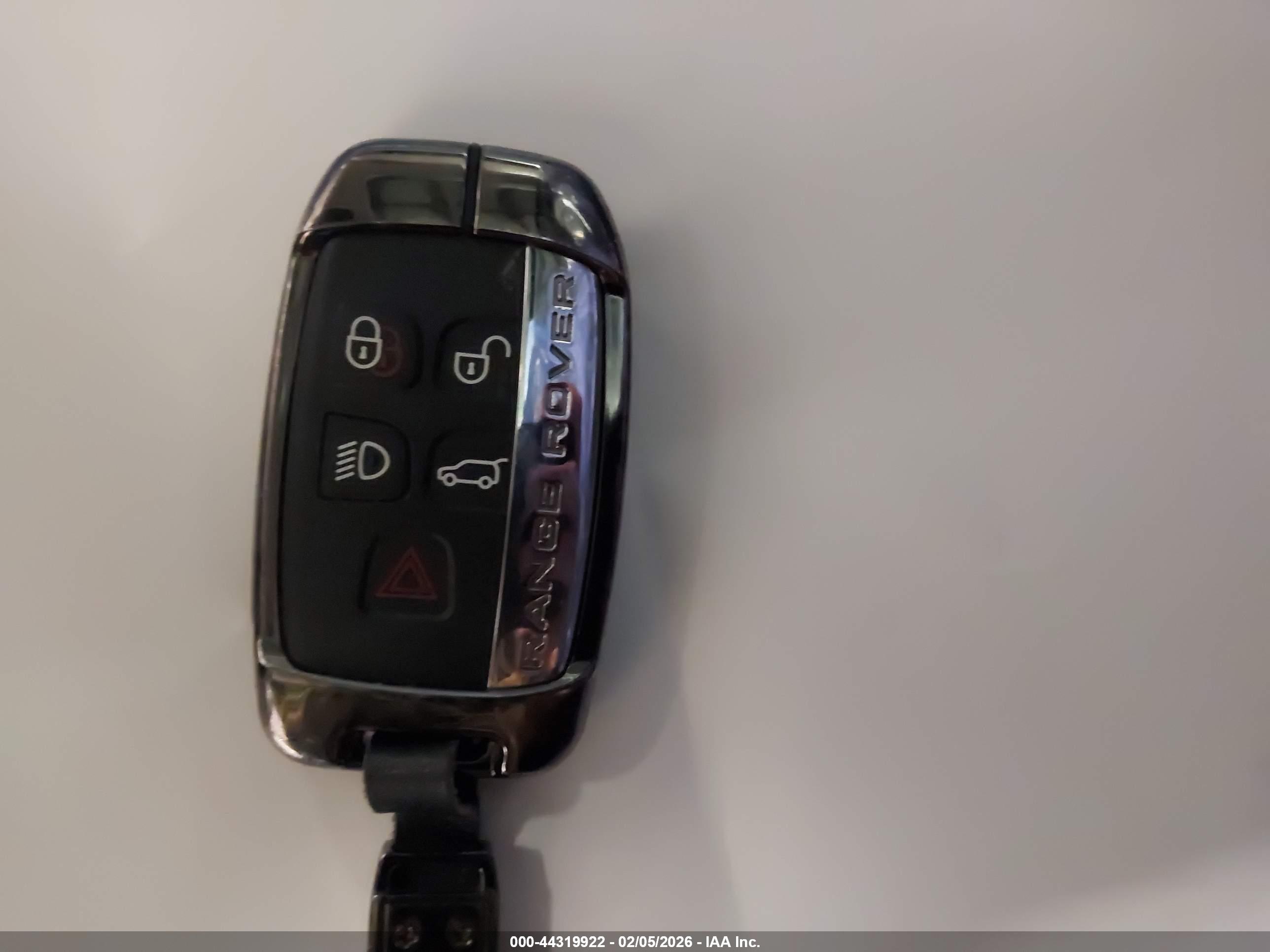 LAND ROVER image 11