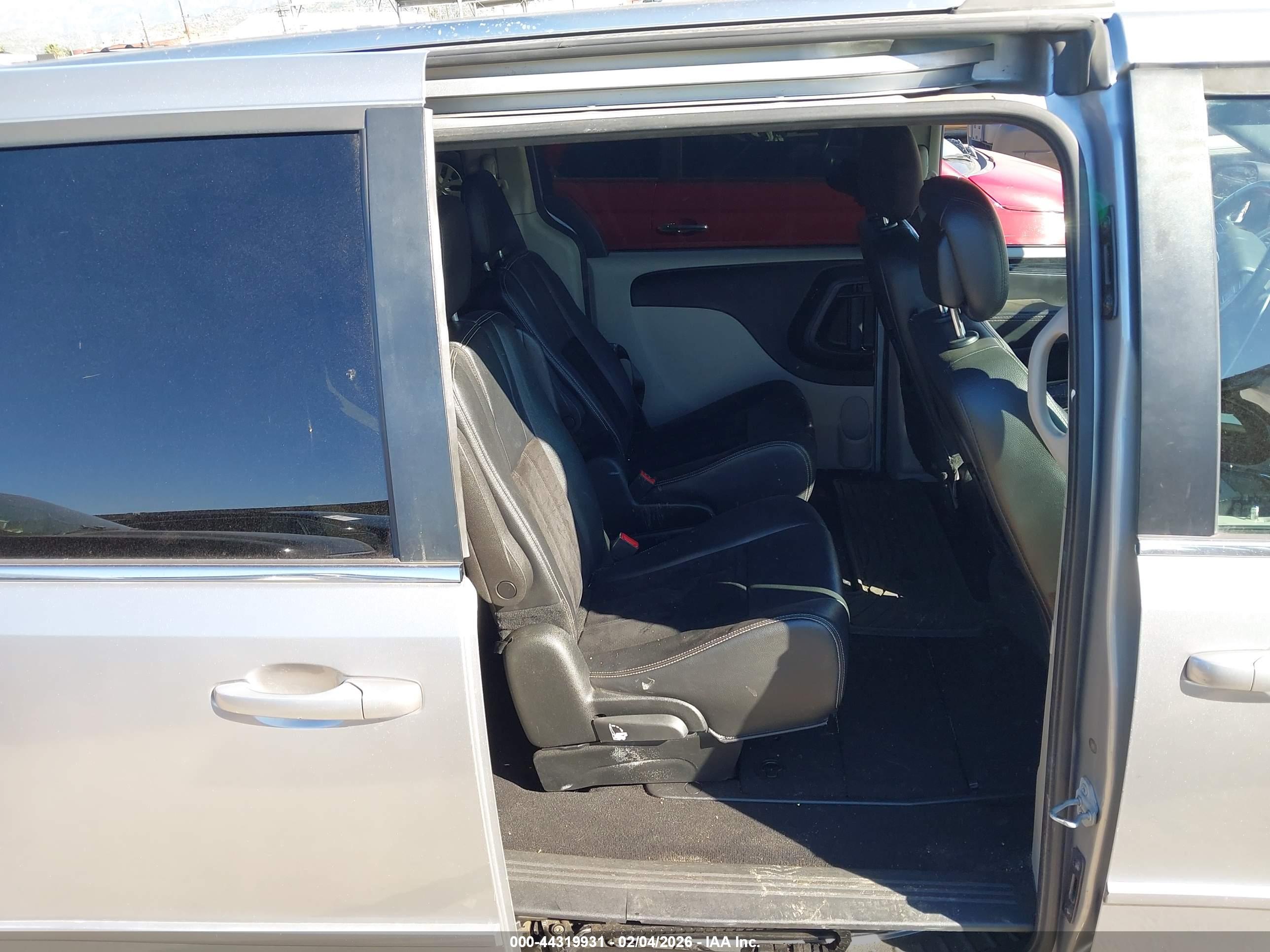 DODGE GRAND image 8