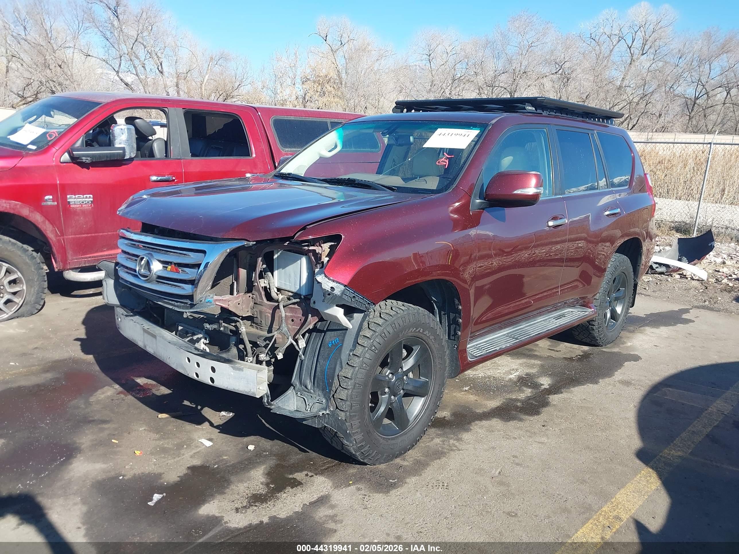 LEXUS GX image 2