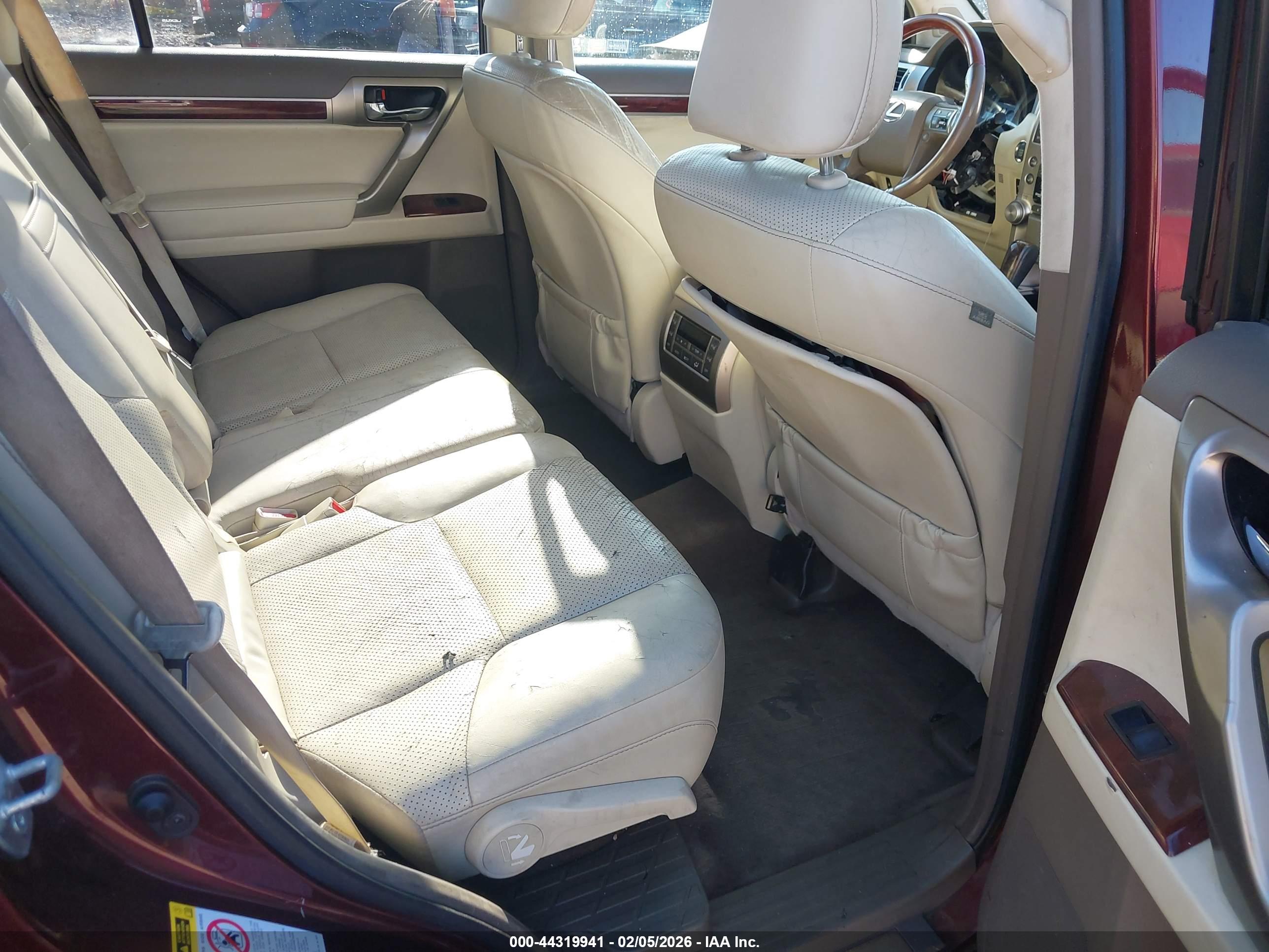 LEXUS GX image 8