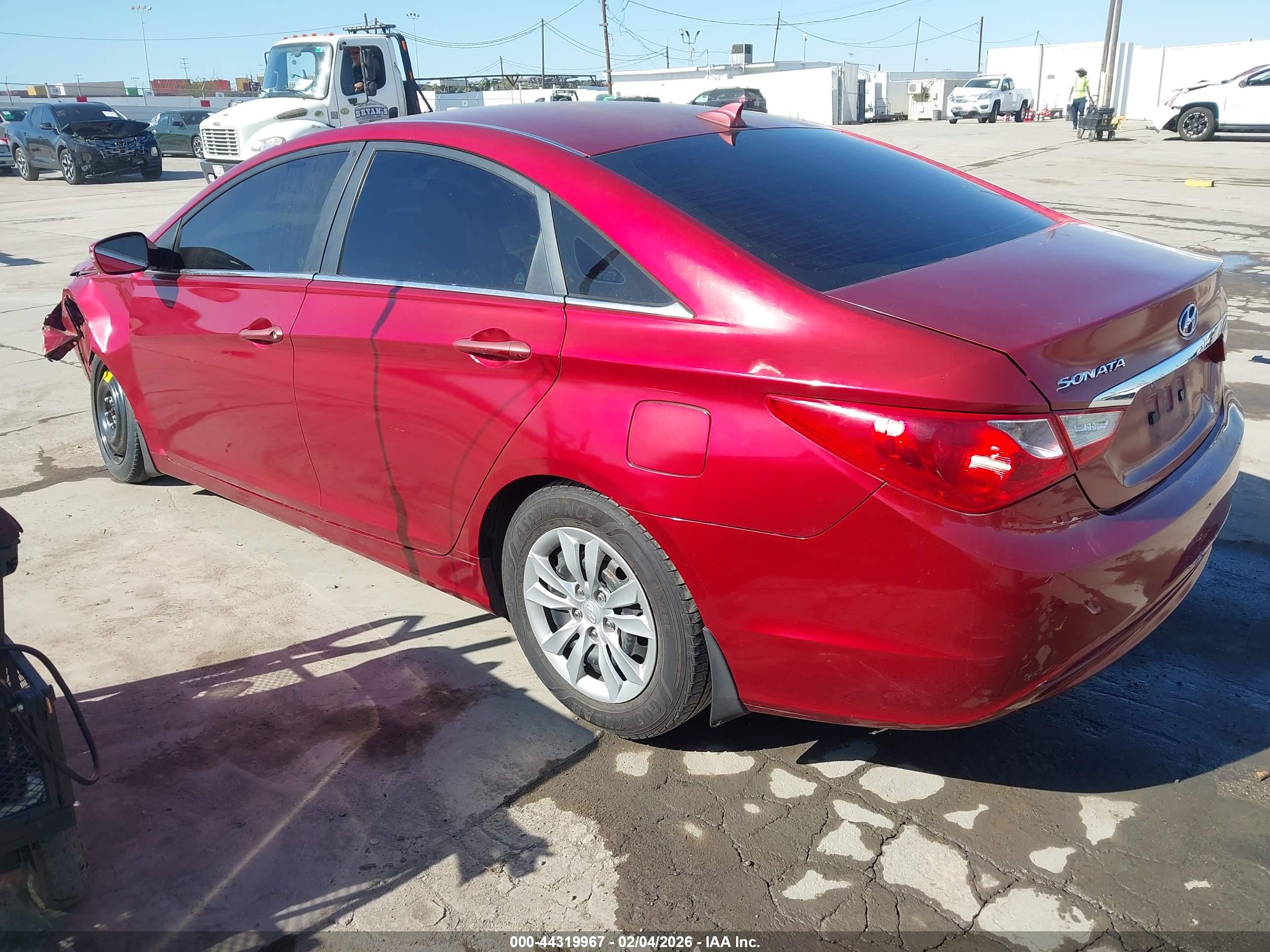 HYUNDAI SONATA image 3