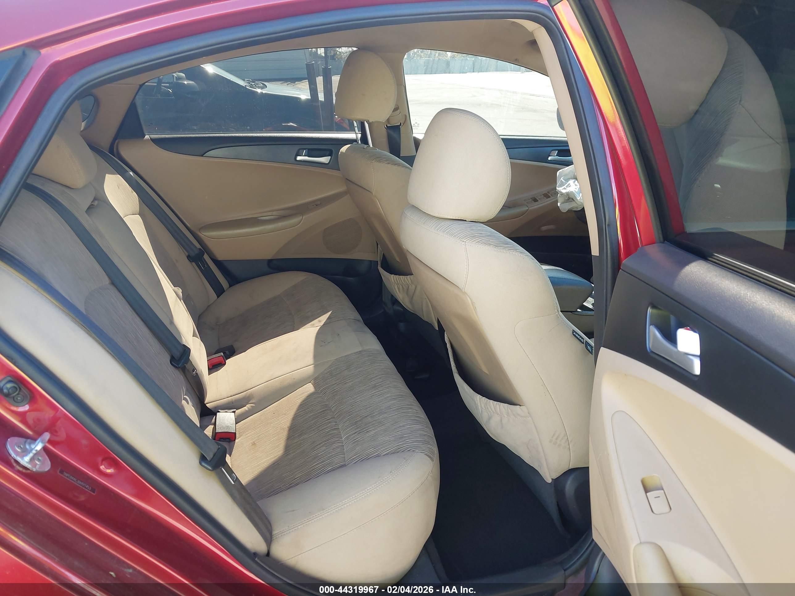 HYUNDAI SONATA image 8