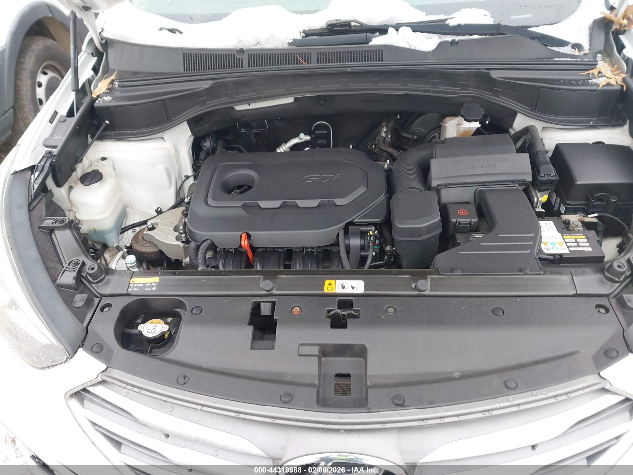 HYUNDAI SANTA image 10