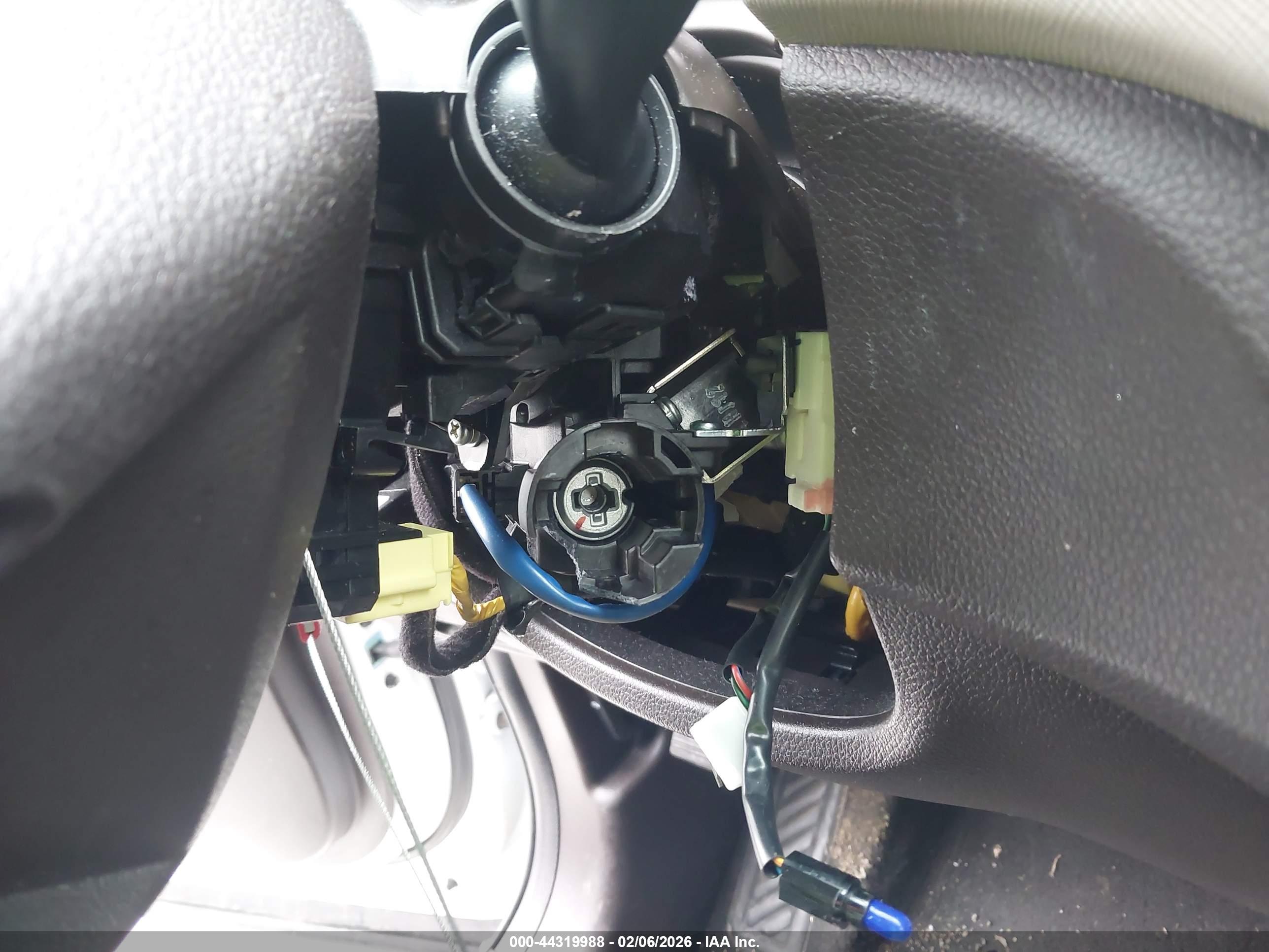 HYUNDAI SANTA image 6