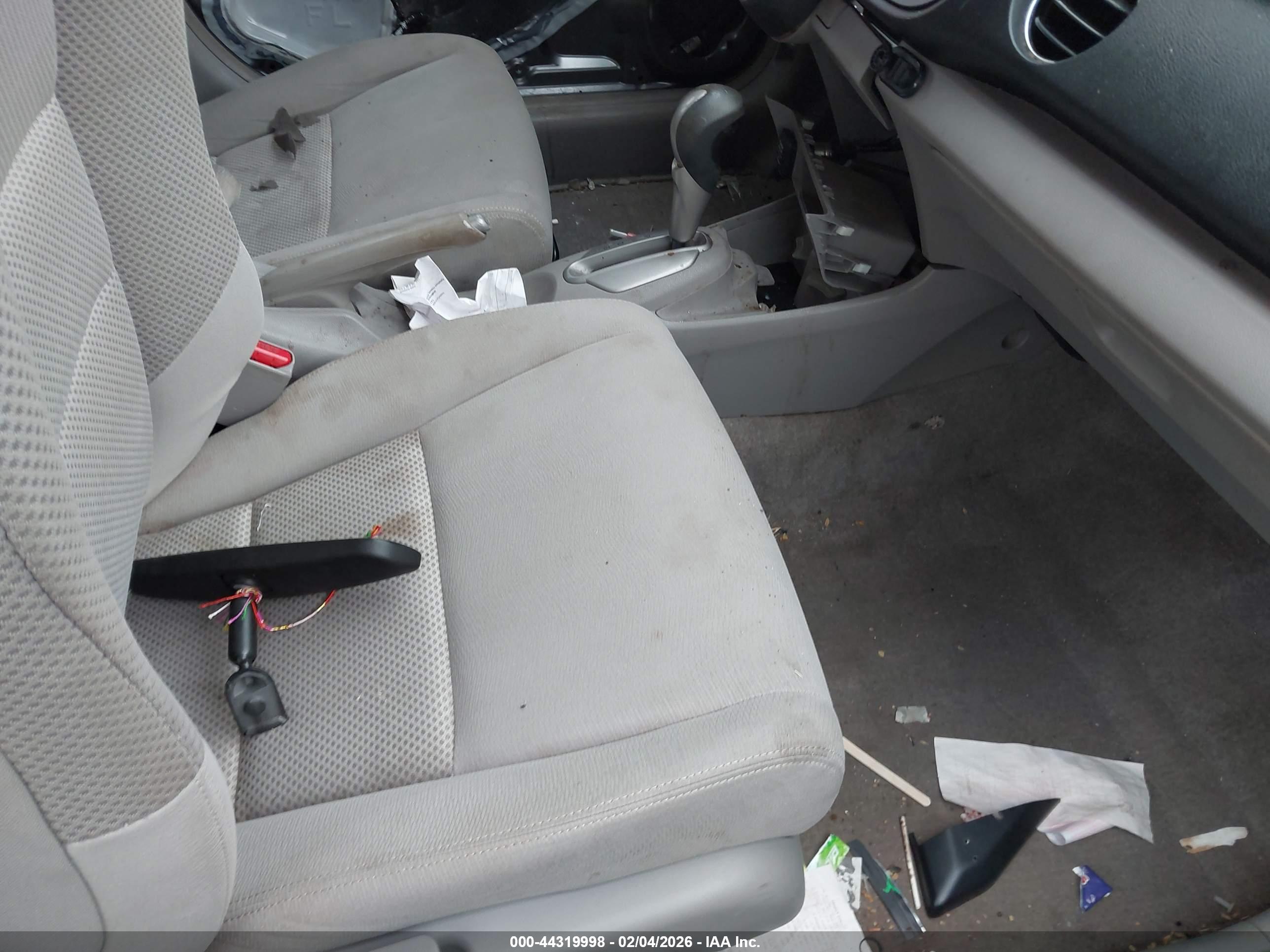 HONDA INSIGHT image 5