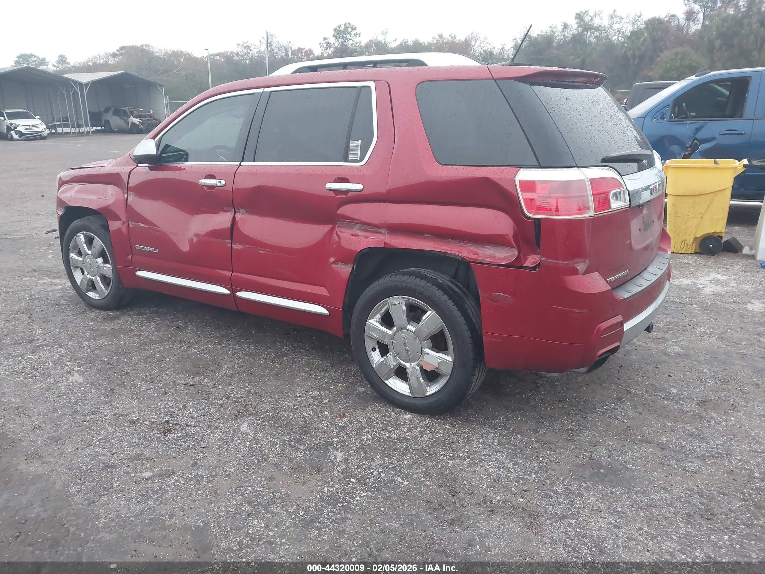 GMC TERRAIN image 3
