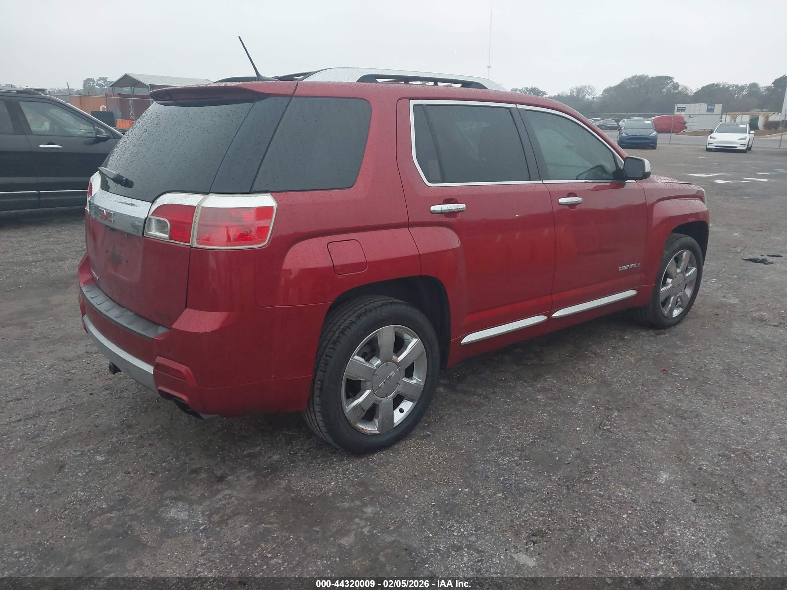 GMC TERRAIN image 4
