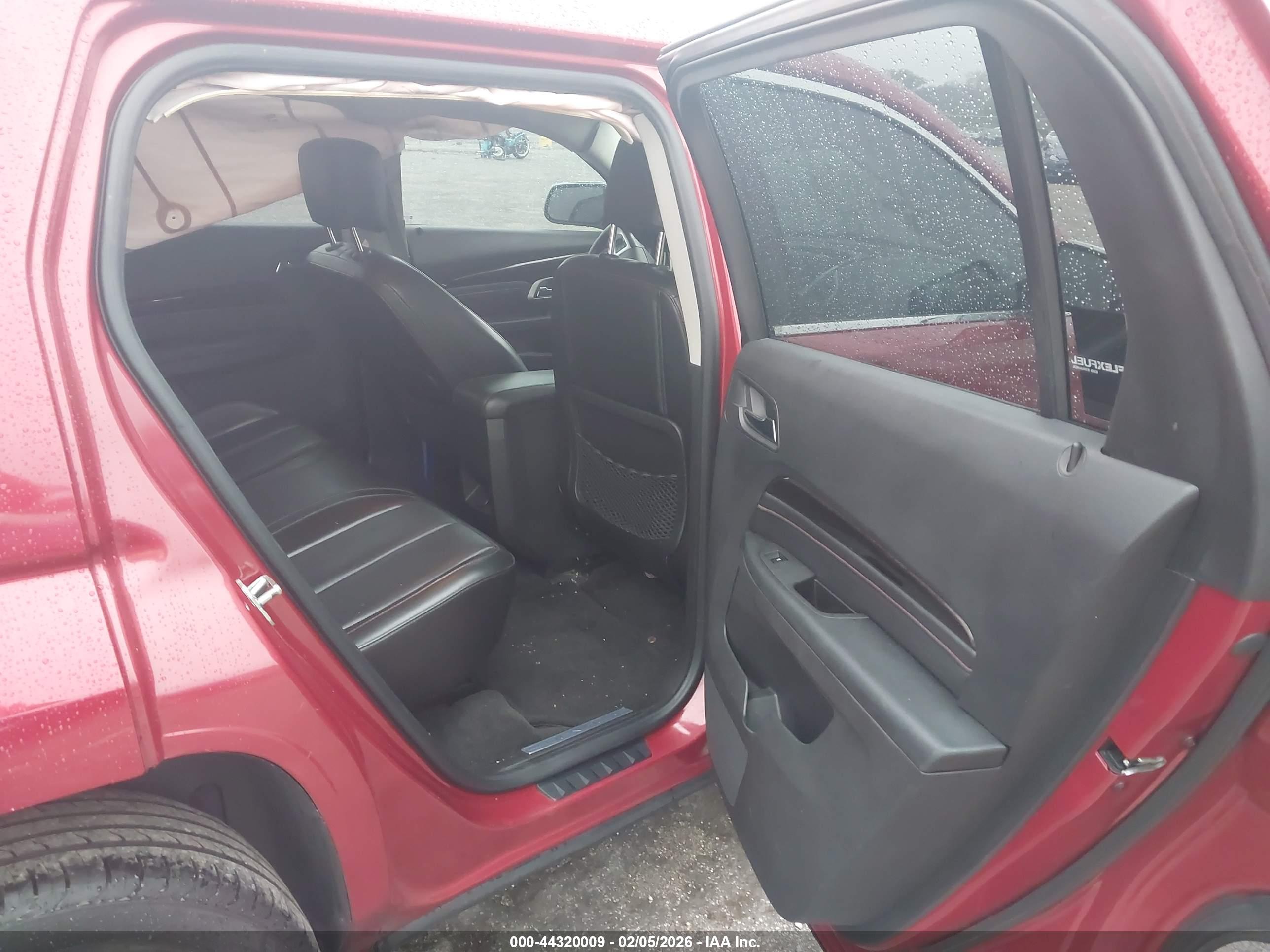 GMC TERRAIN image 8