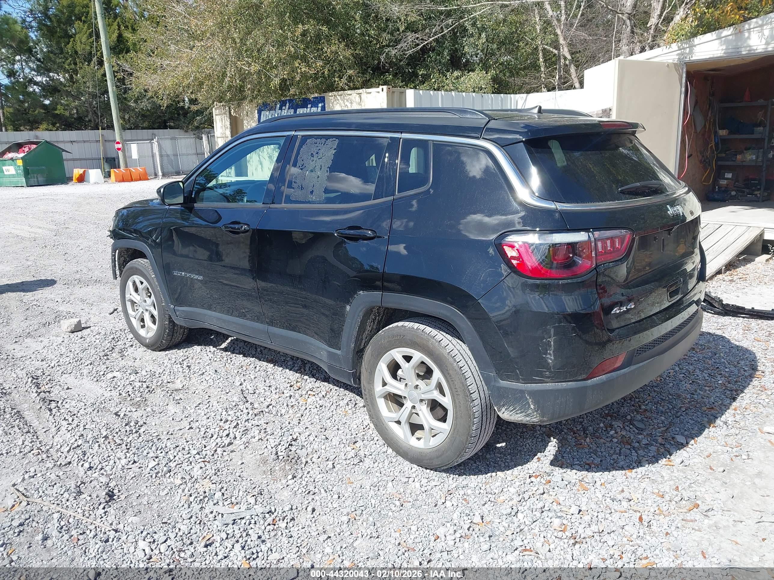 JEEP COMPASS image 3