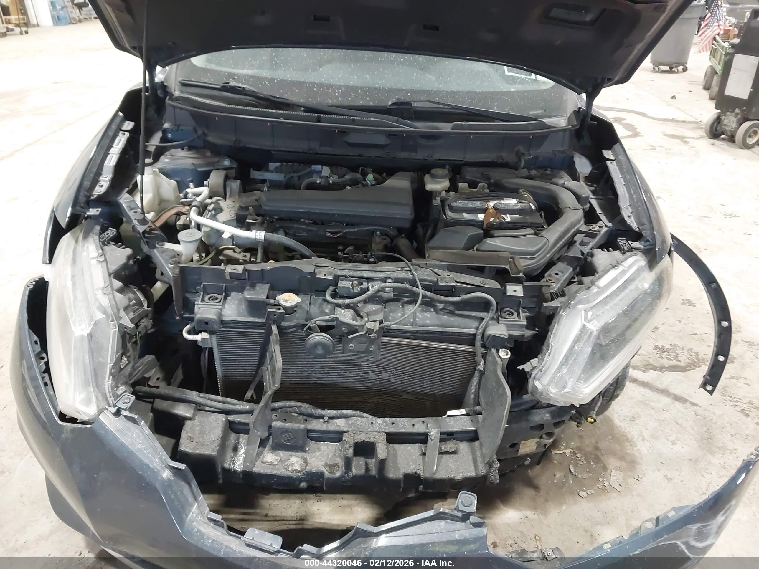 NISSAN ROGUE image 10