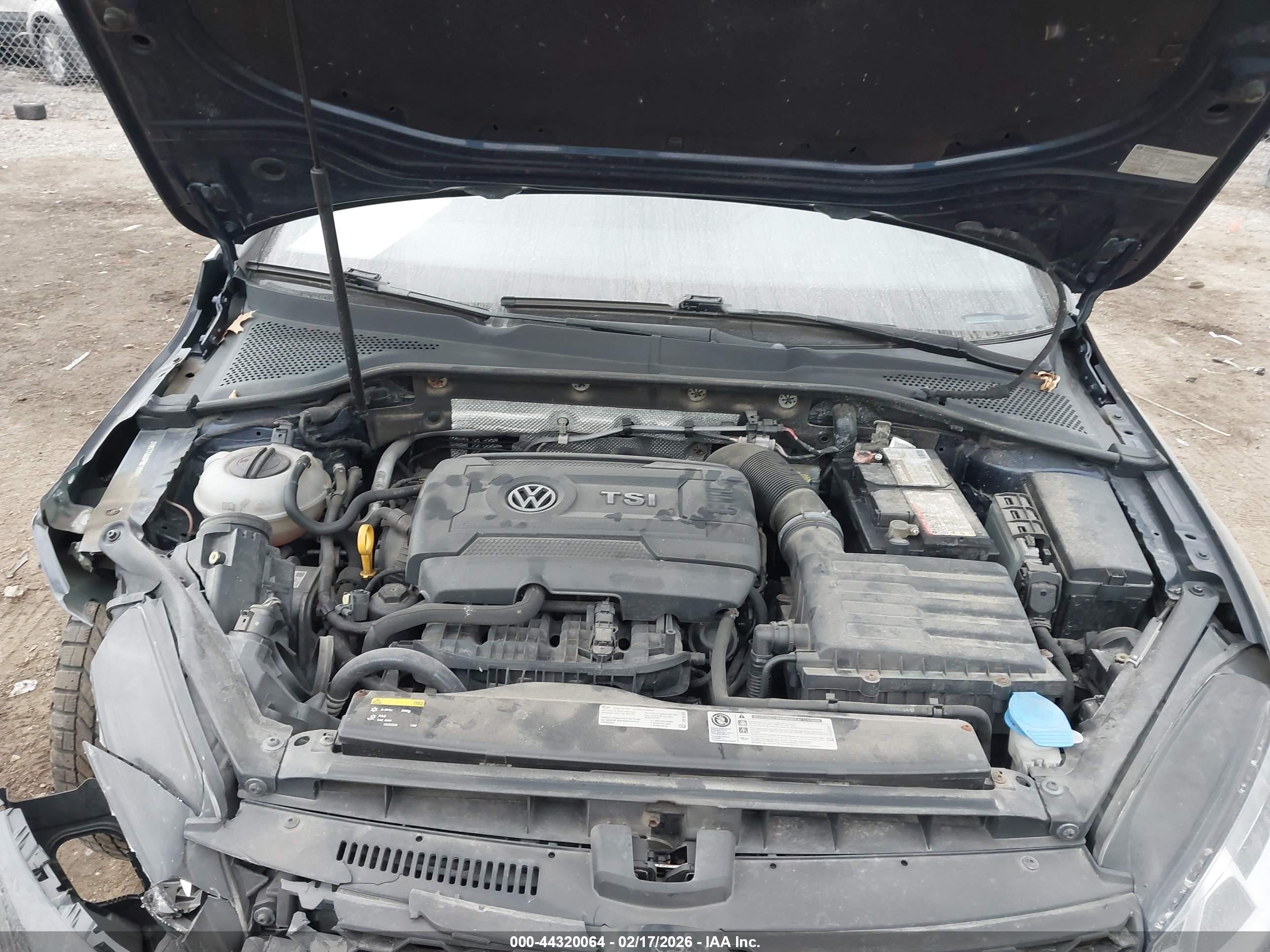 VOLKSWAGEN GOLF image 10