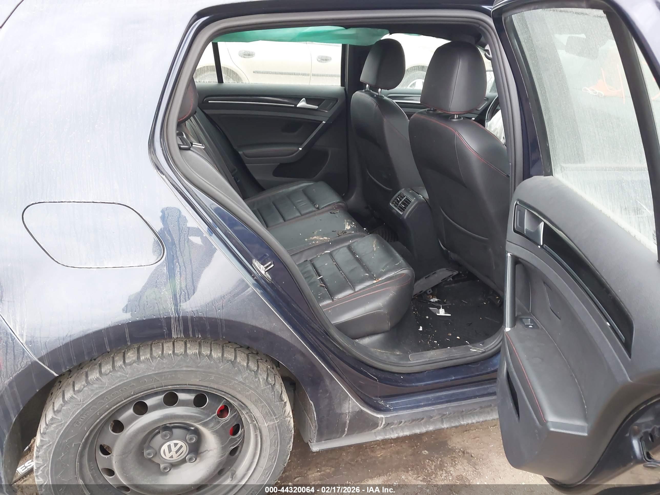 VOLKSWAGEN GOLF image 8
