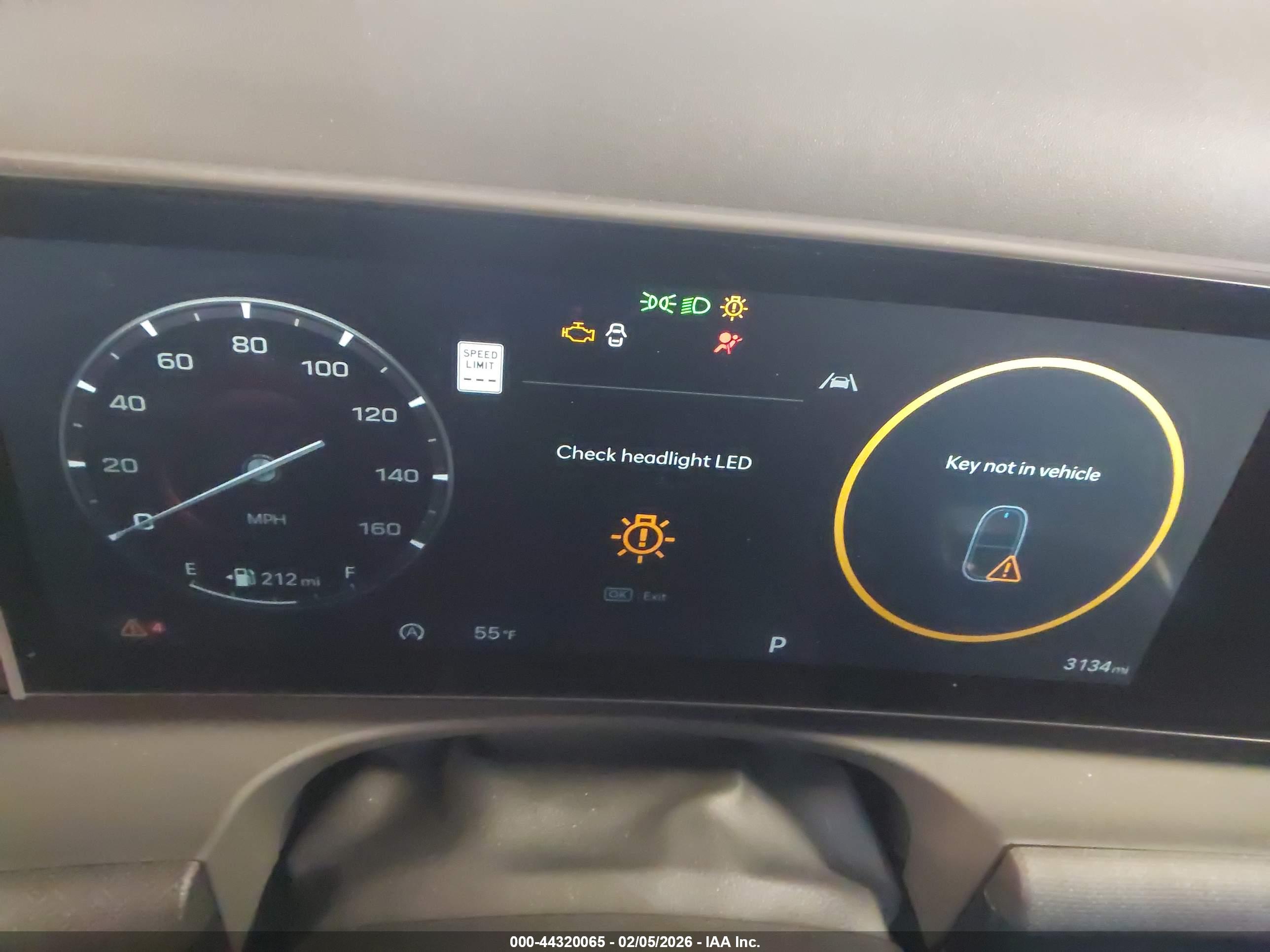 HYUNDAI TUCSON image 7