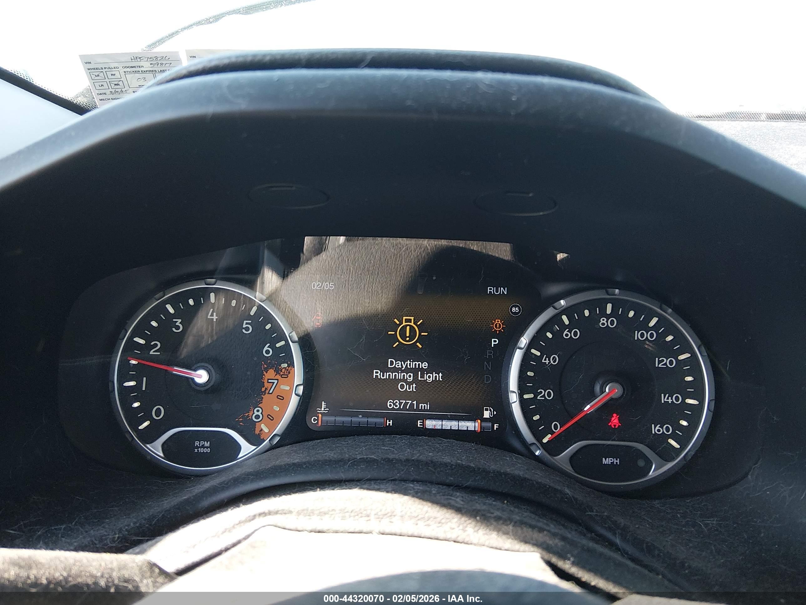 JEEP RENEGADE image 7