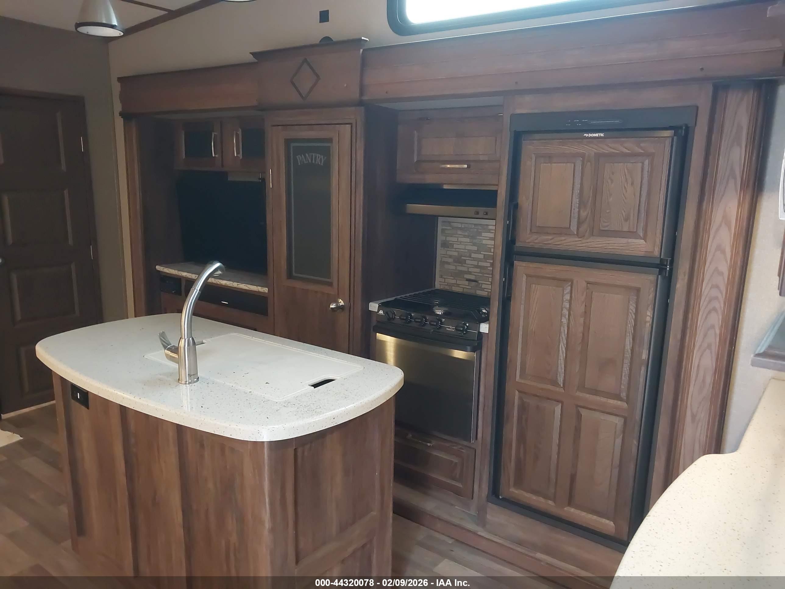 KEYSTONE RV image 5