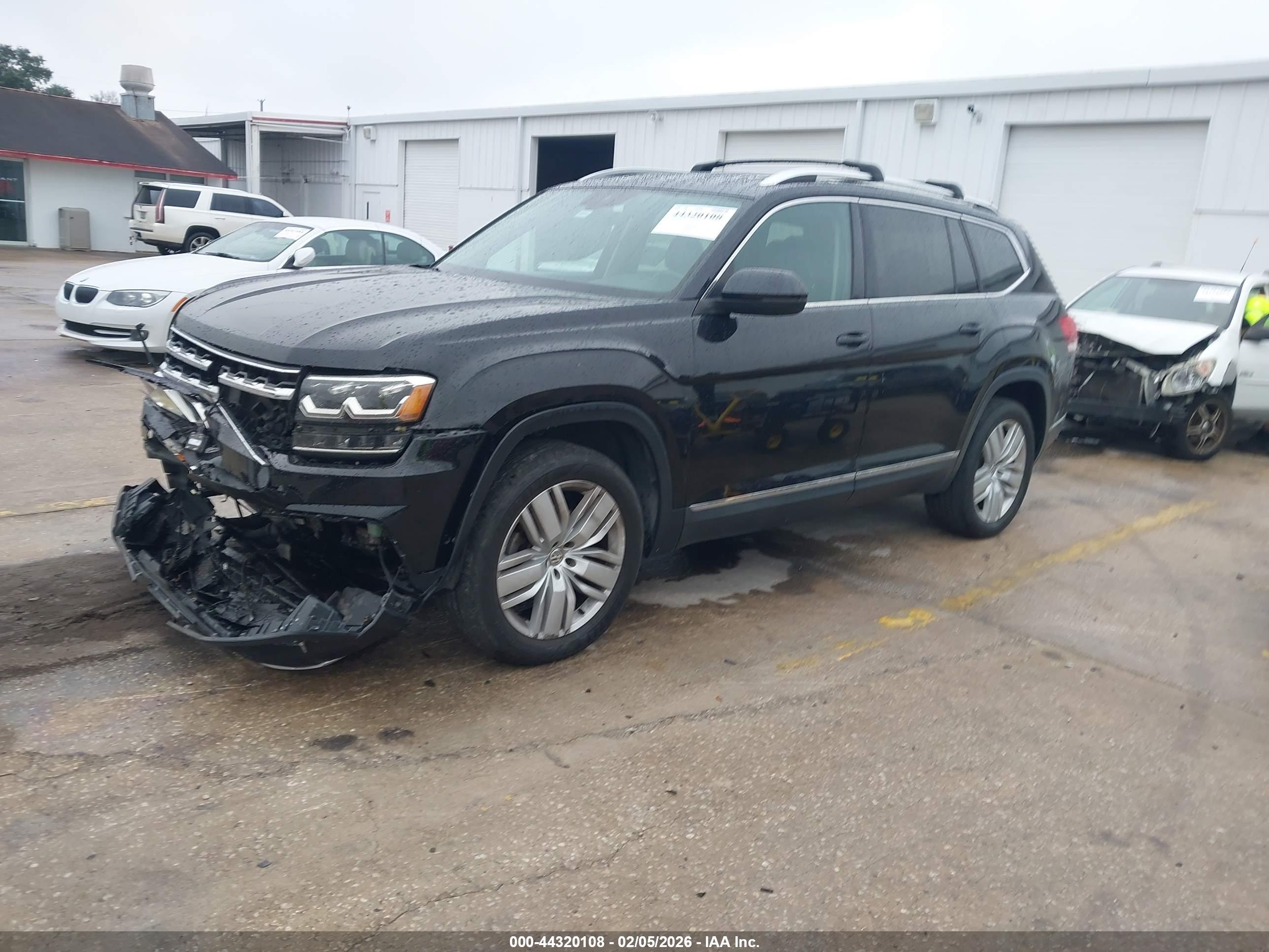 VOLKSWAGEN ATLAS image 2