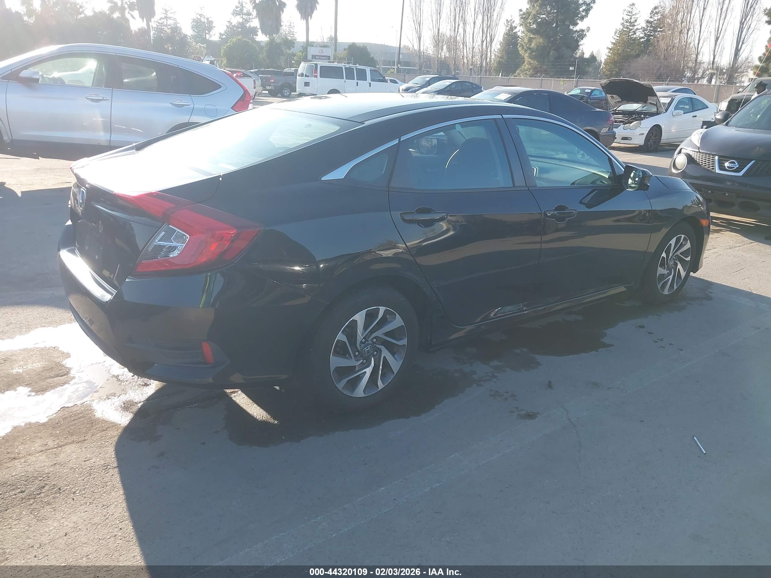 HONDA CIVIC image 4