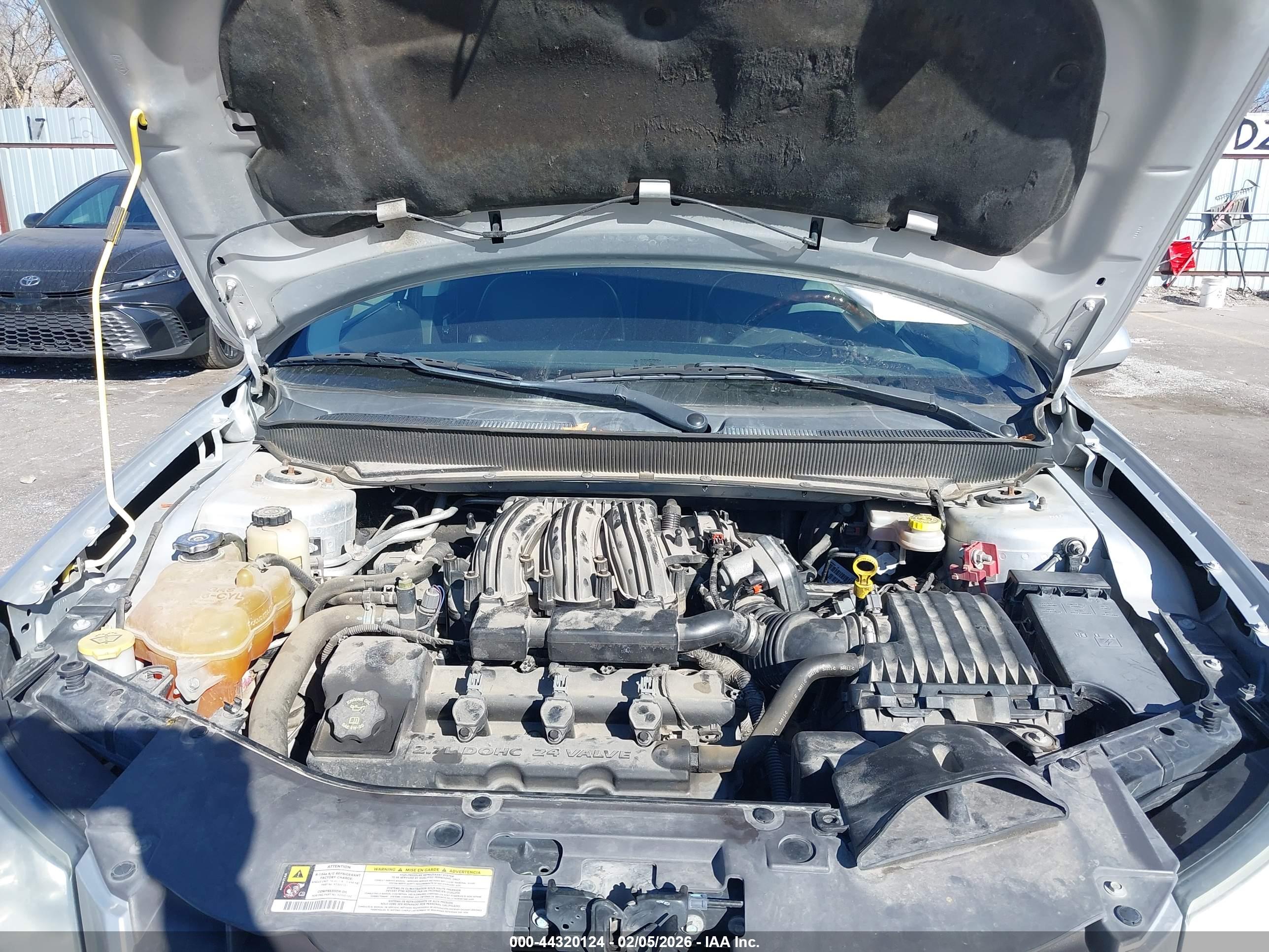 CHRYSLER SEBRING image 10
