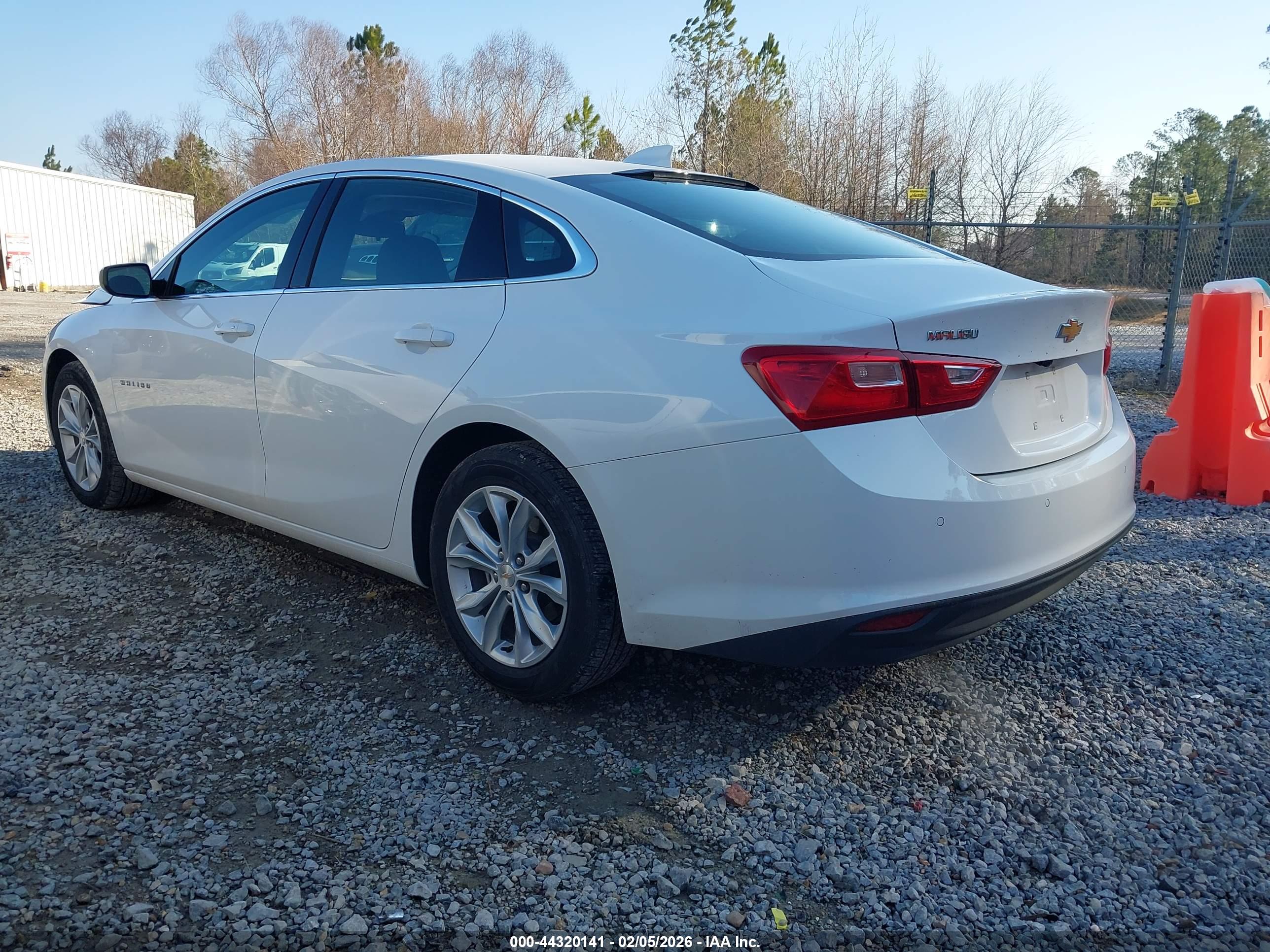 CHEVROLET MALIBU image 3
