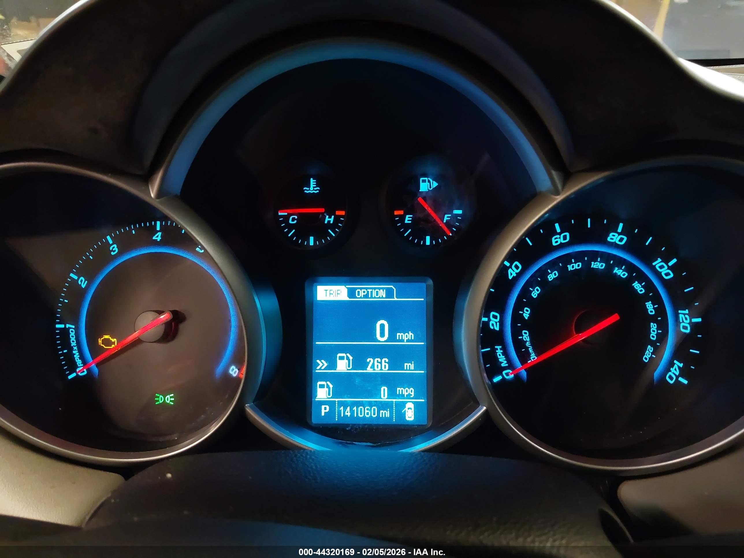 CHEVROLET CRUZE image 7