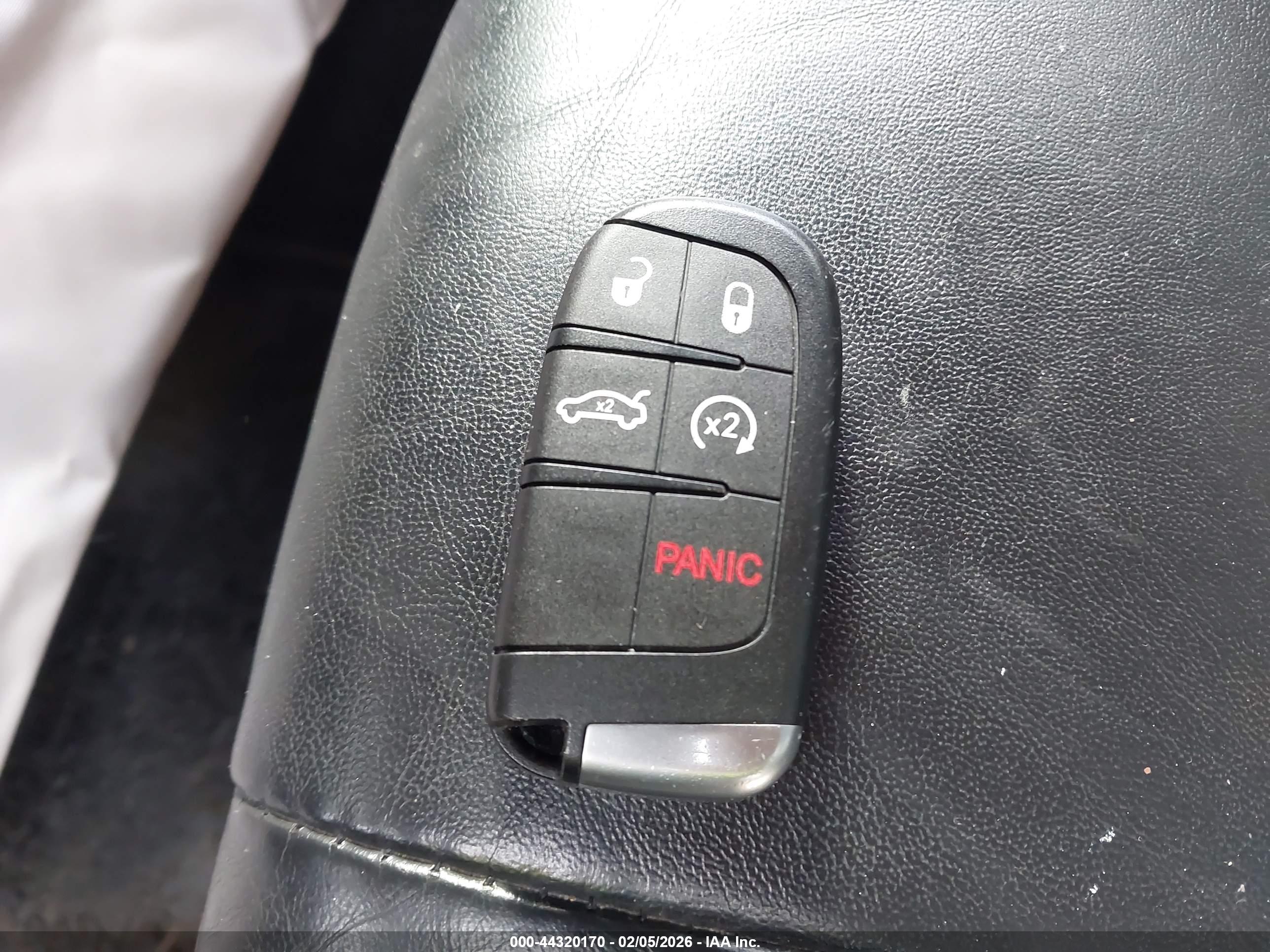 JEEP GRAND image 11