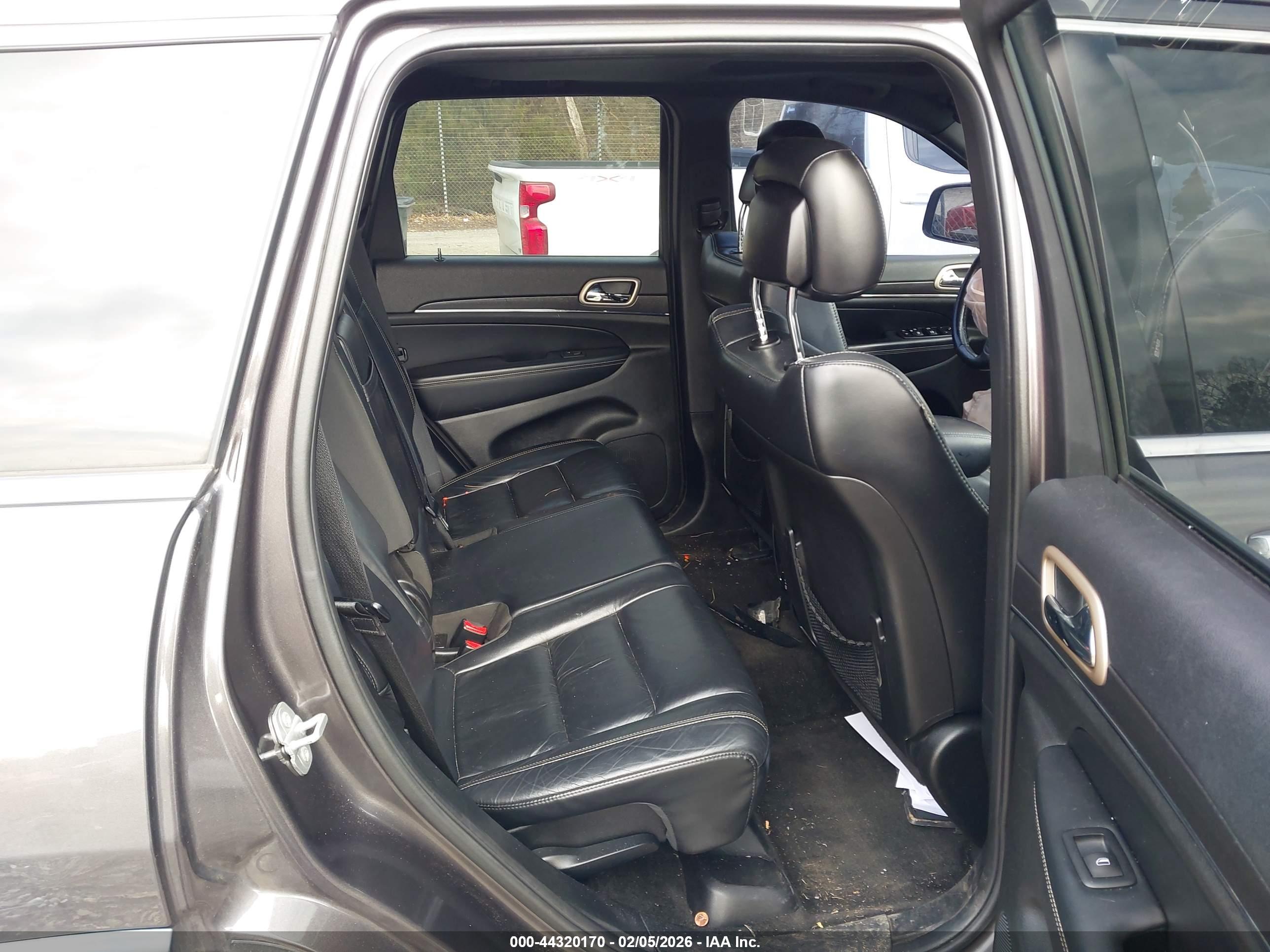 JEEP GRAND image 8