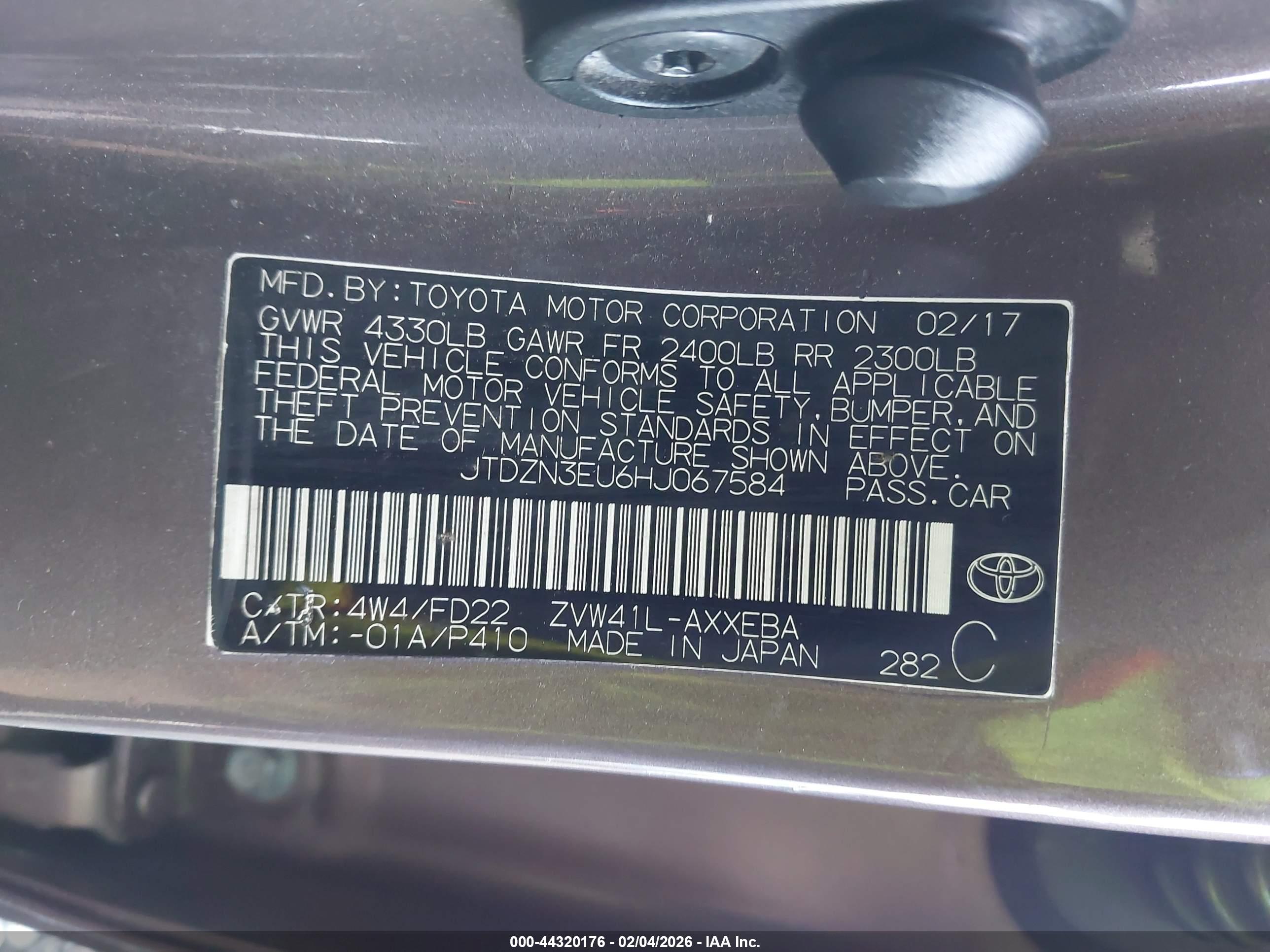 TOYOTA PRIUS image 9