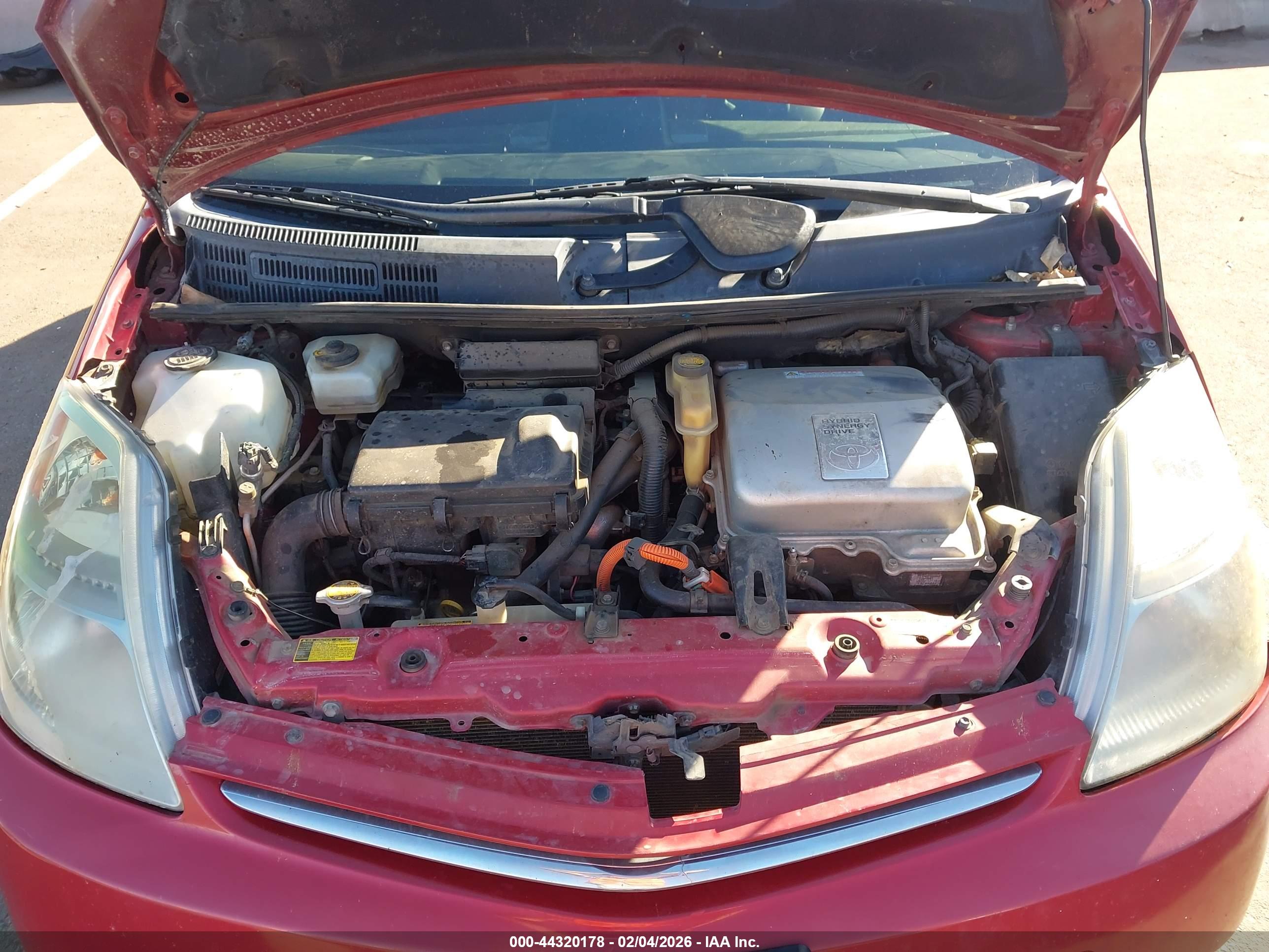 TOYOTA PRIUS image 10